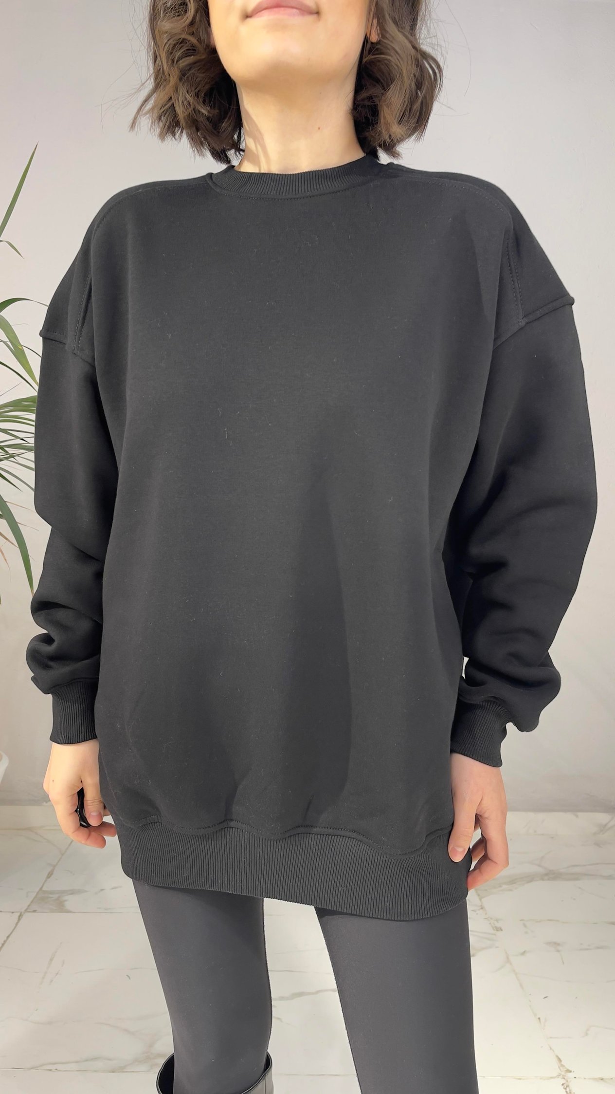 İÇİ ŞARDONLU OVERSİZE SWEATSHİRT SİYAH