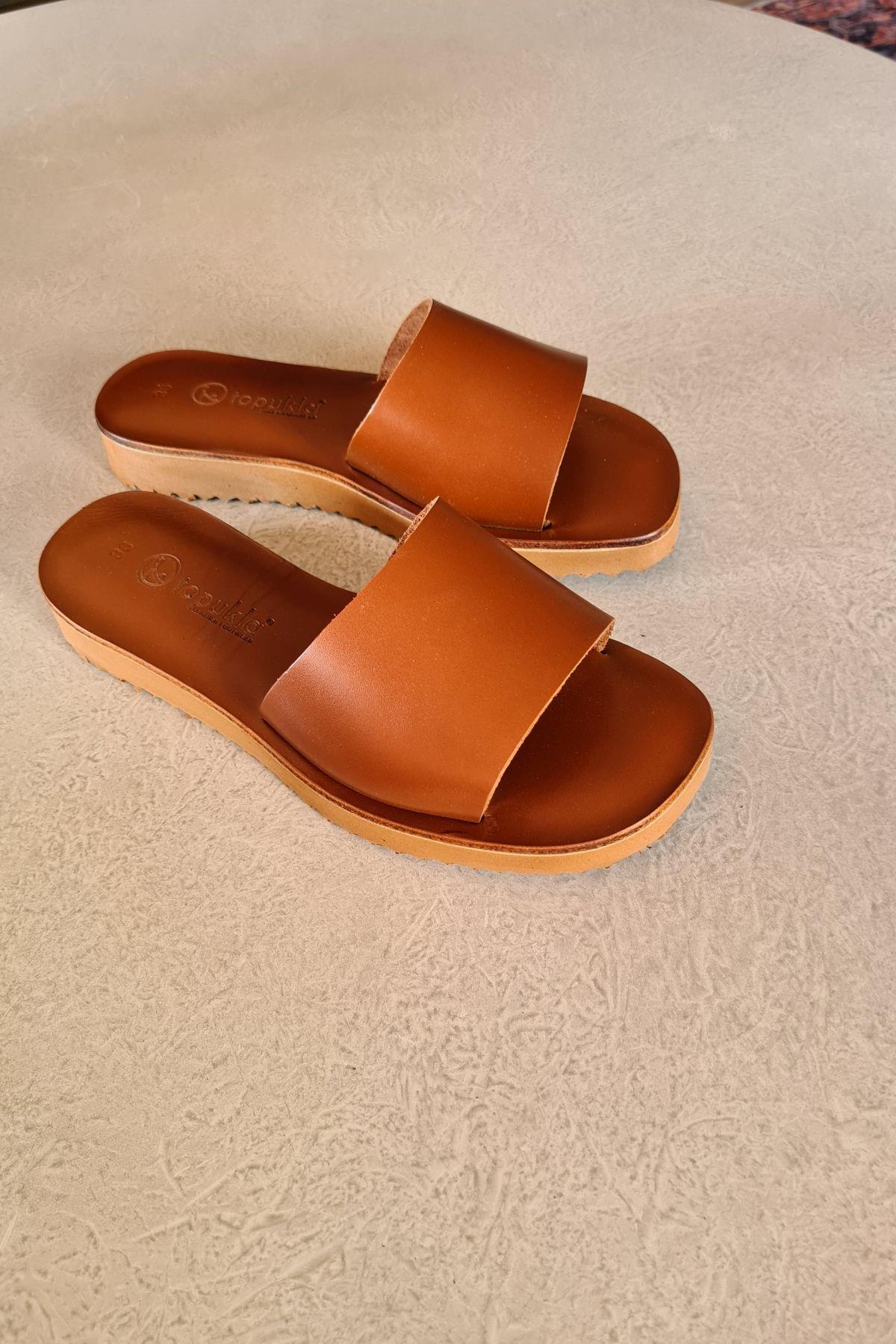 004 3111 Topukla Kadın Hakiki Deri Bodrum Sandalet