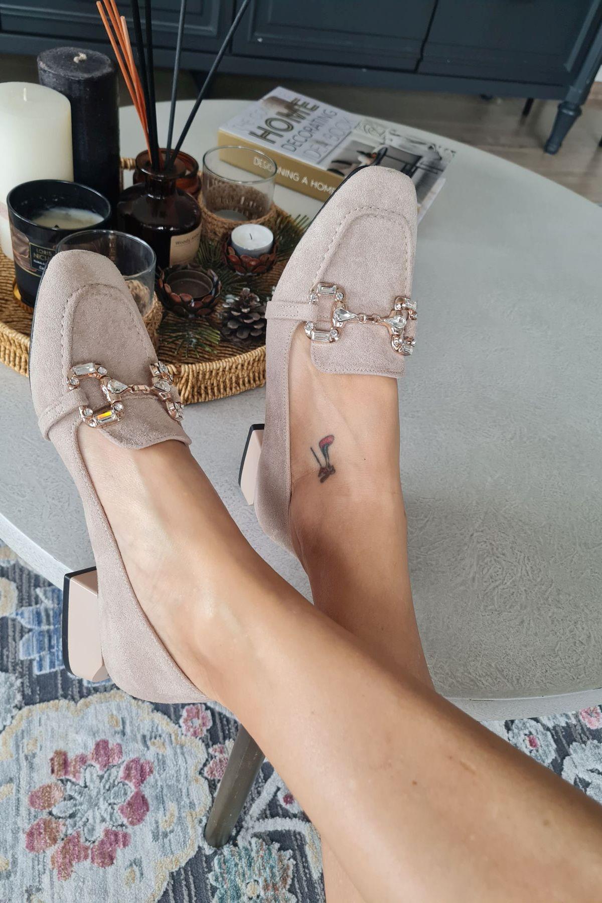 10 1832 Topukla Kadın Loafer Toka Detaylı Deri Makosen Günlük Ayakkabı Siyah