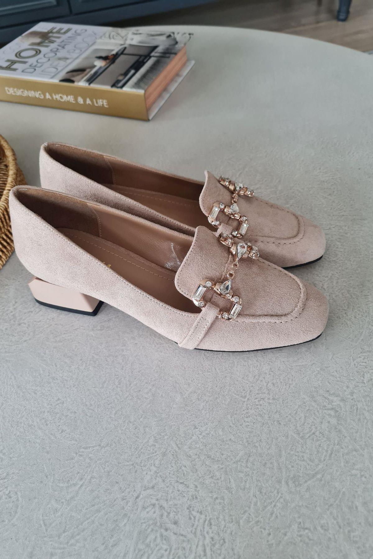 10 1832 Topukla Kadın Loafer Toka Detaylı Deri Makosen Günlük Ayakkabı Siyah
