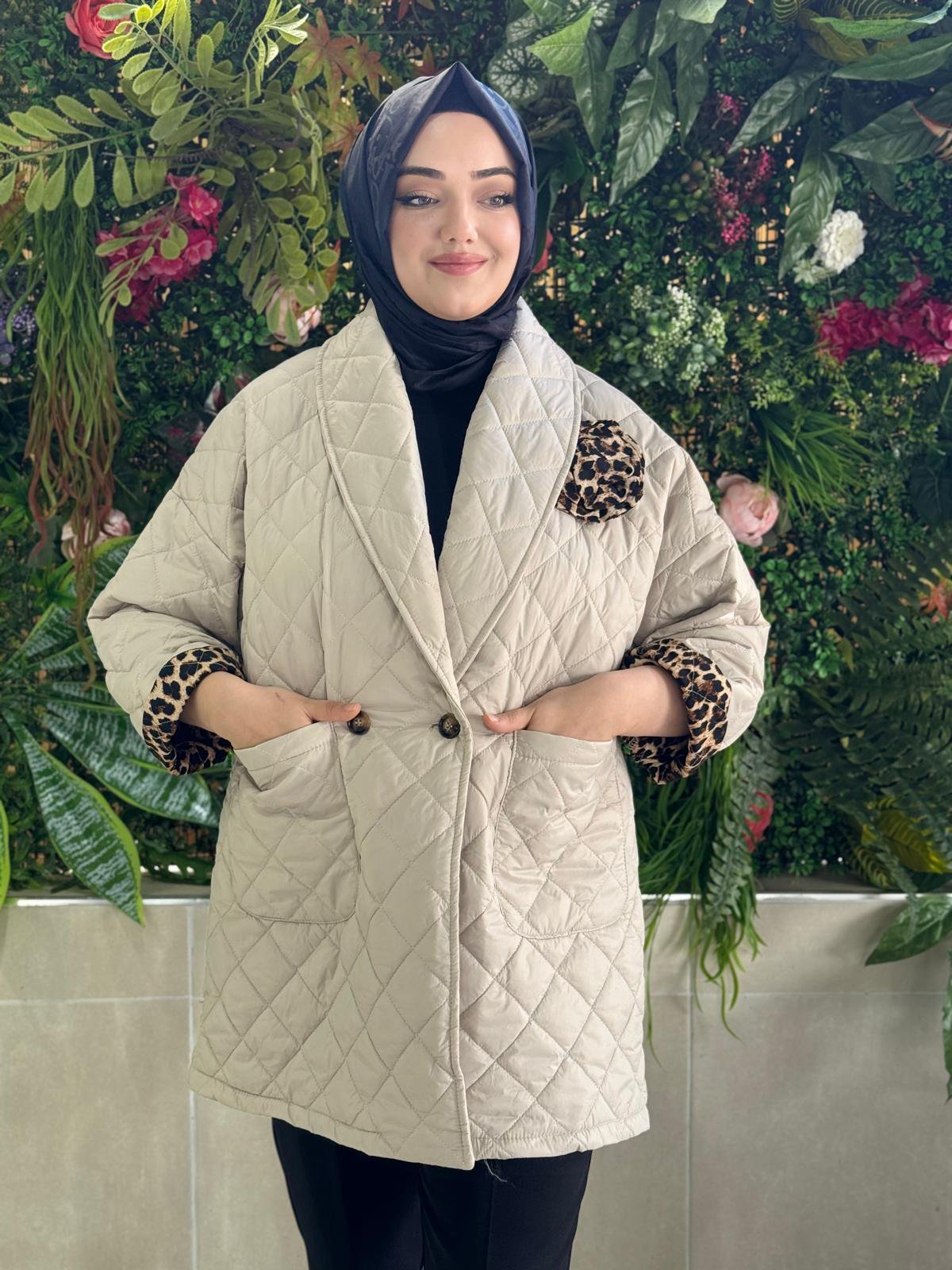 KREM KAPİTONE MONT