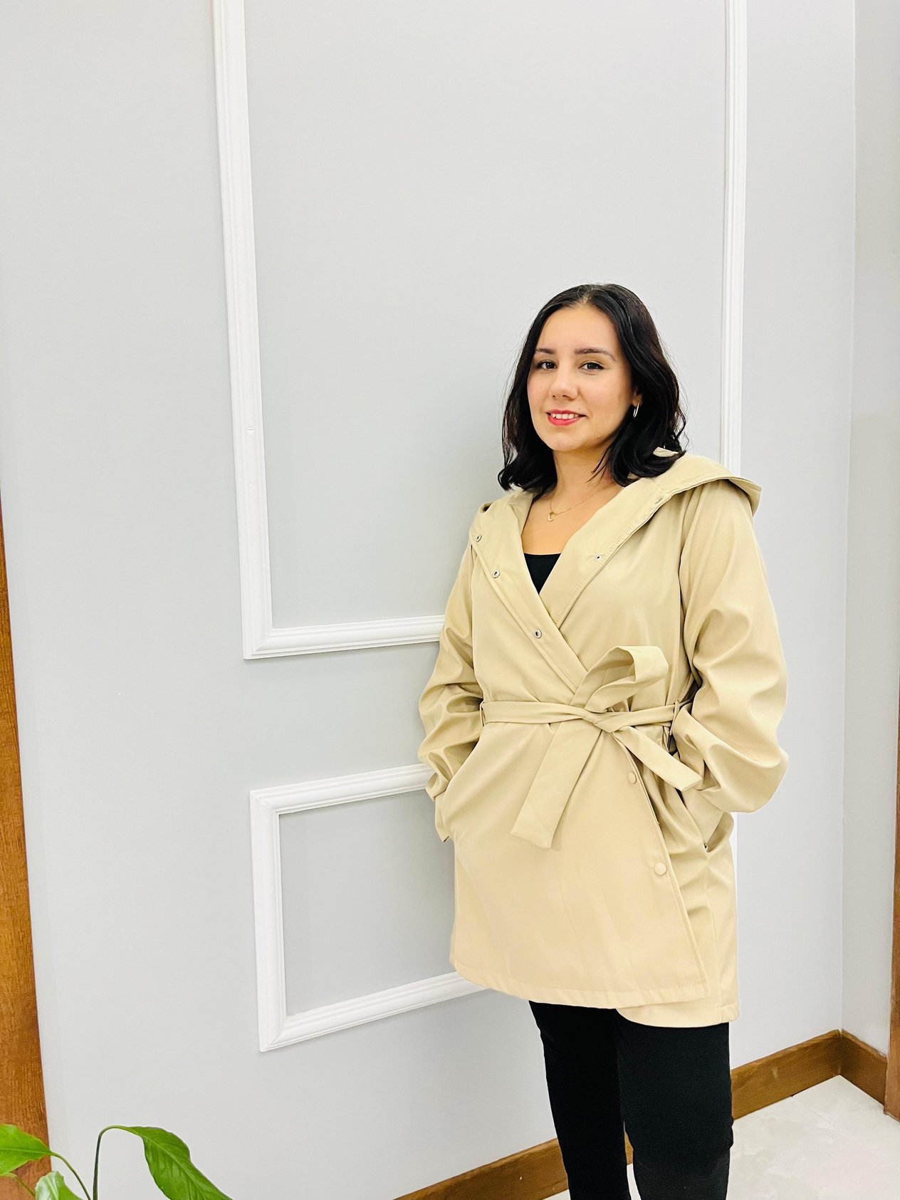 Kruvaze Yaka Krem Renk Kadın Trenchcoat