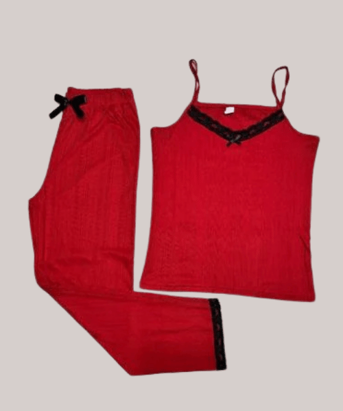 Kırmızı askılı pijama takımı