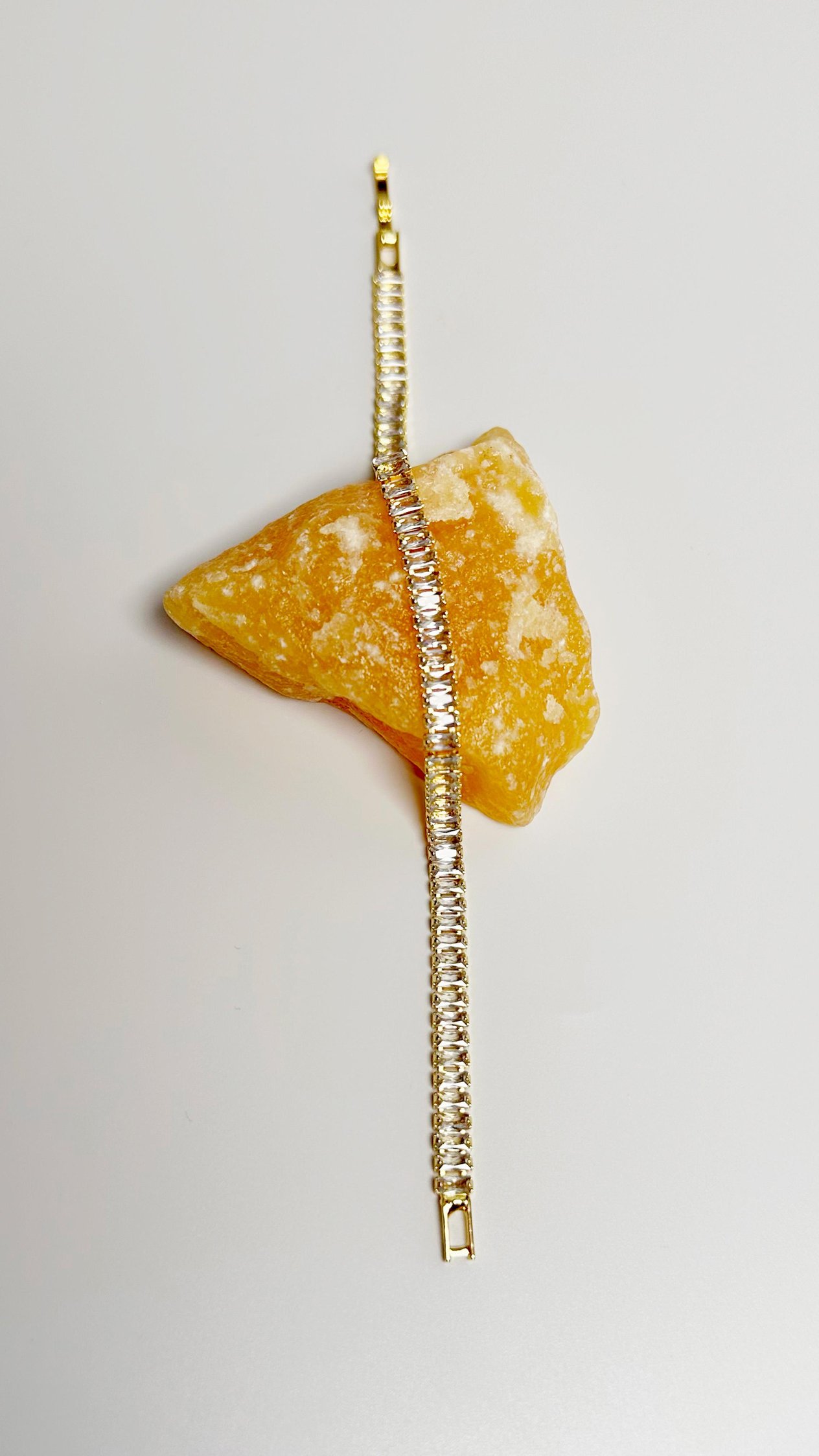 Zirkon Taşlı Baget Kesim Gold Su Yolu Bileklik