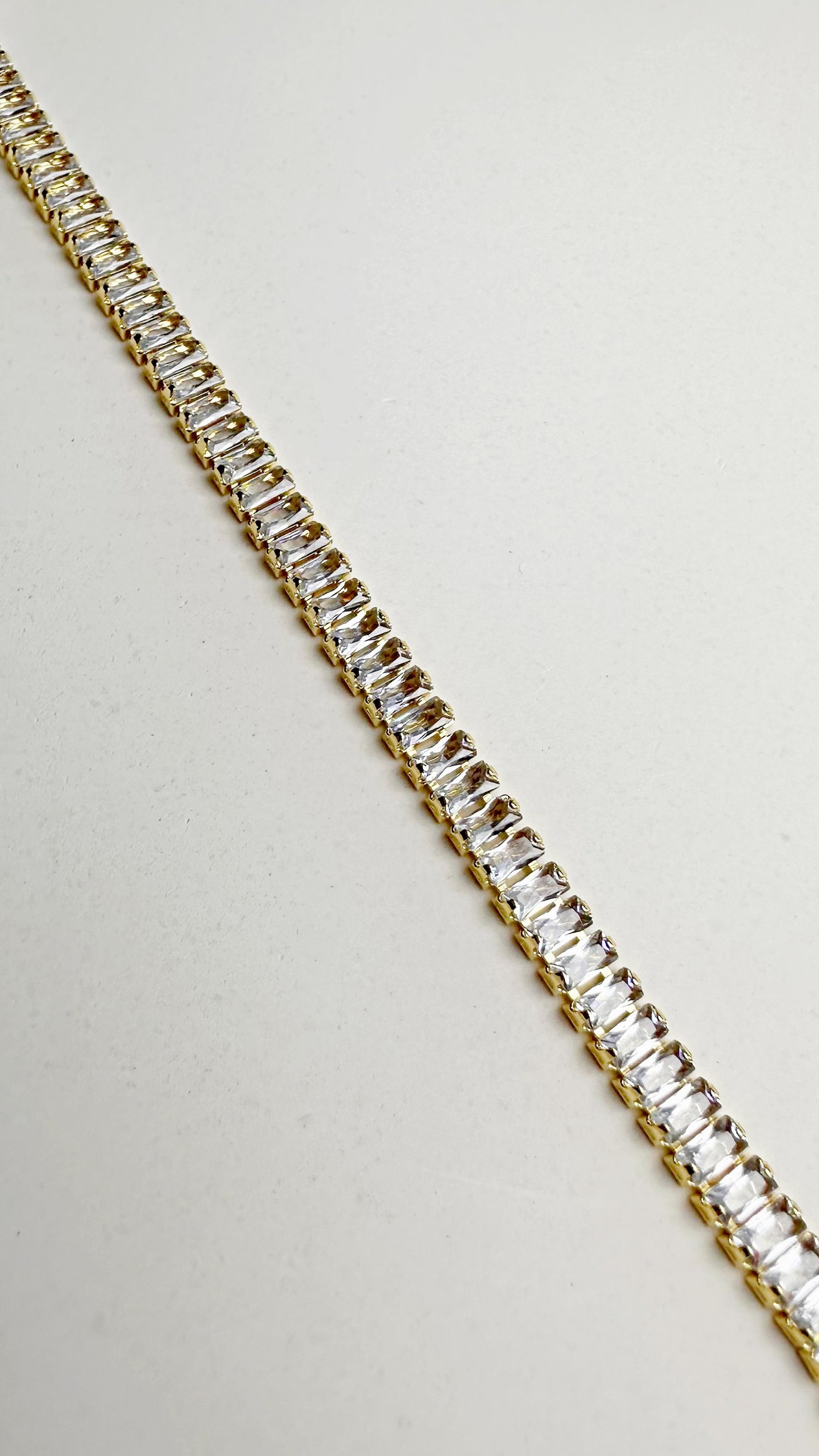Zirkon Taşlı Baget Kesim Gold Su Yolu Bileklik