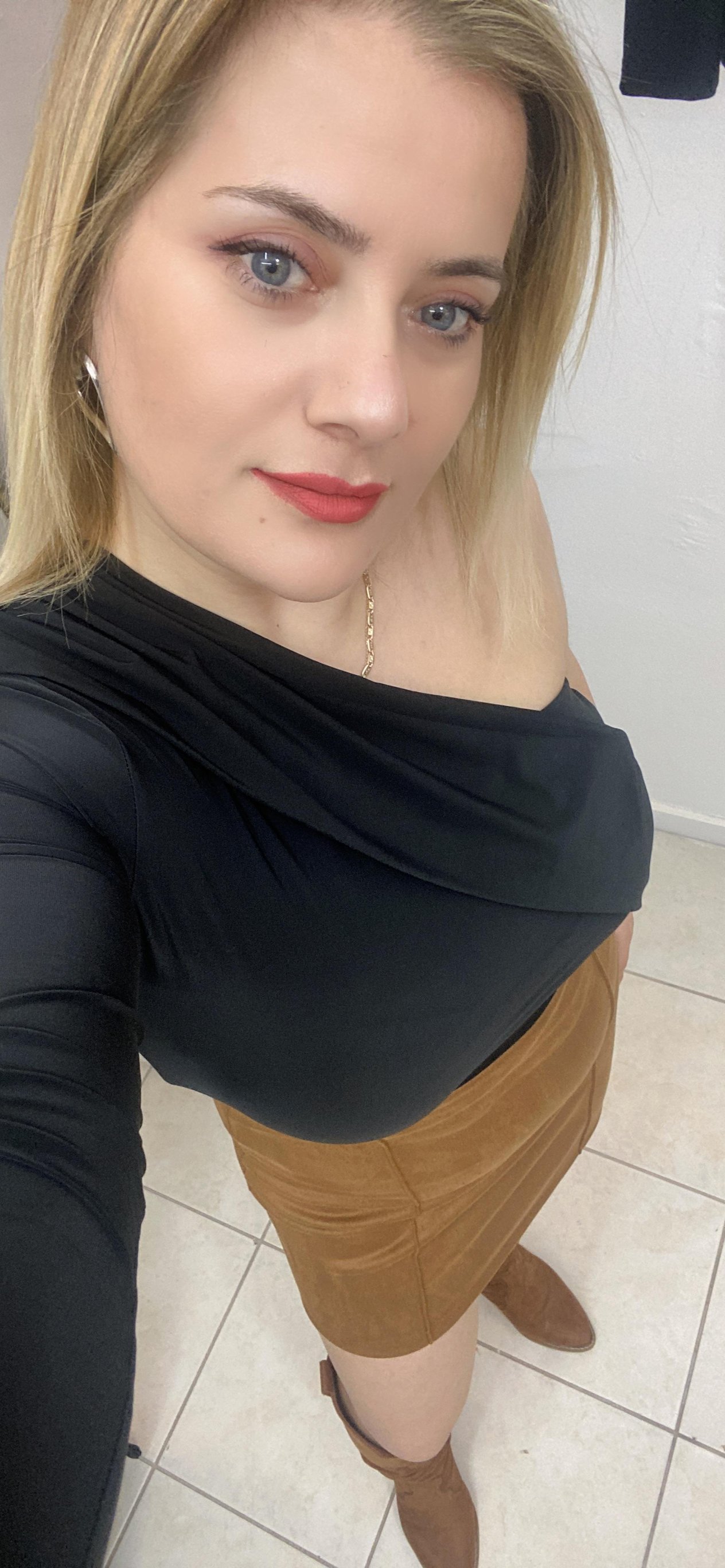 TEK KOL CROP BLUZ