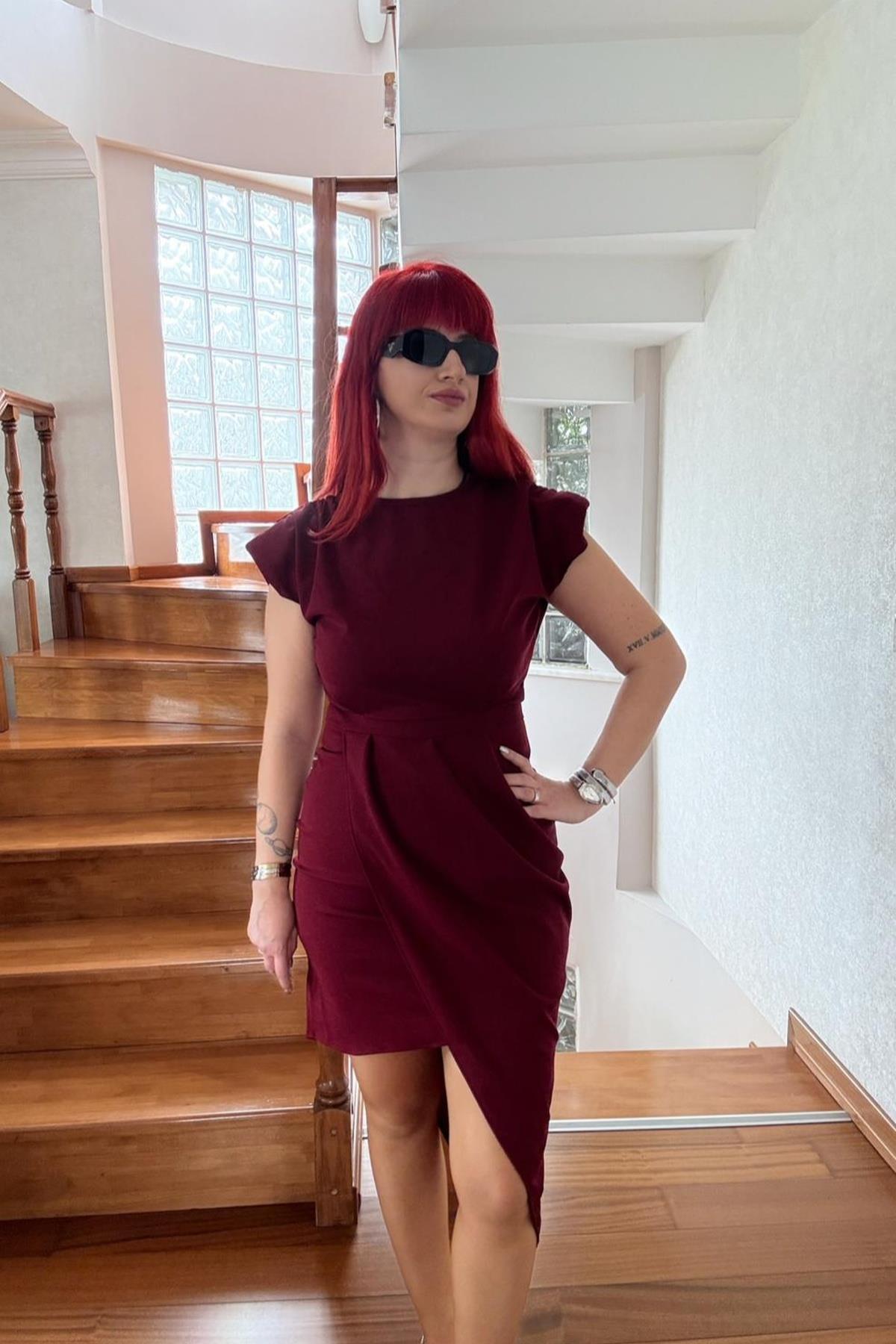 Bordo Vatkalı Asimetrik Kesim Elbise