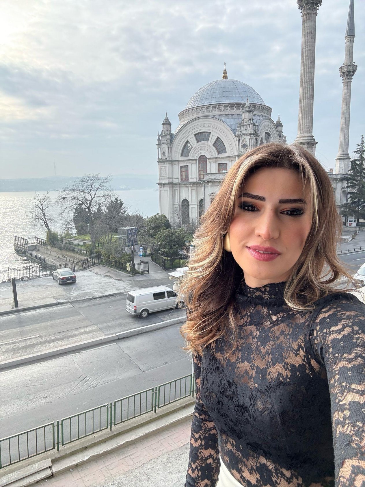 Dantel Çıtçıtlı Siyah Body 