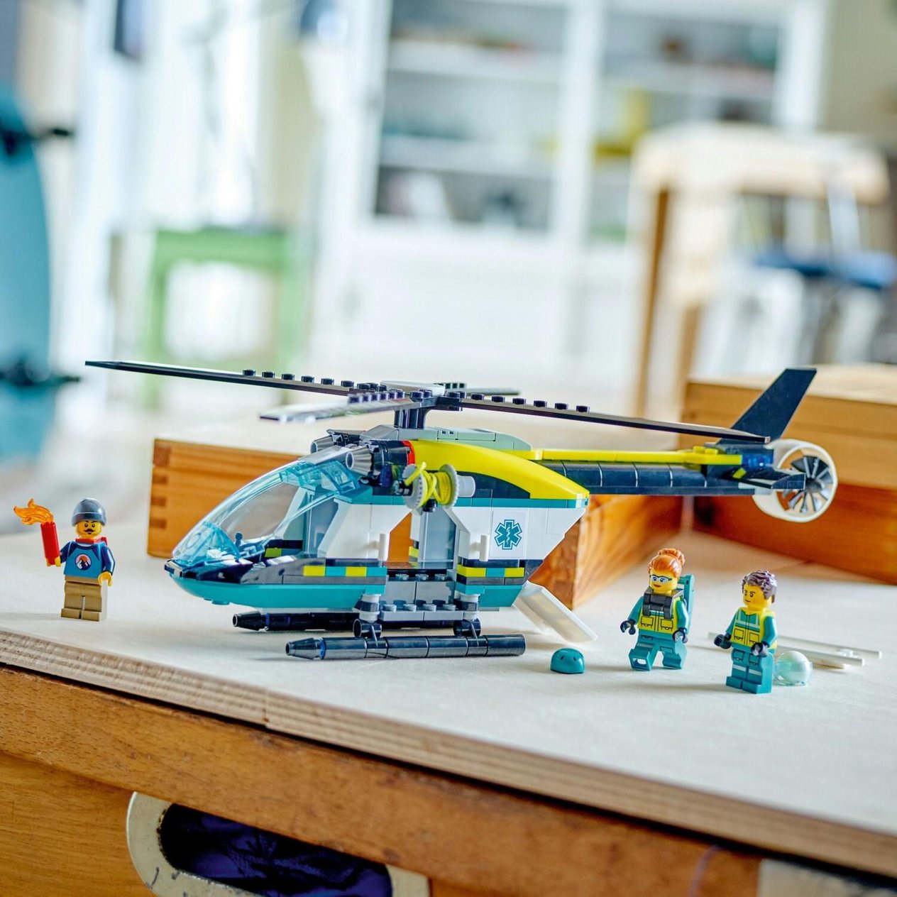 lego-city-acil-kurtarma-helikopteri-60-e5a-42.jpg