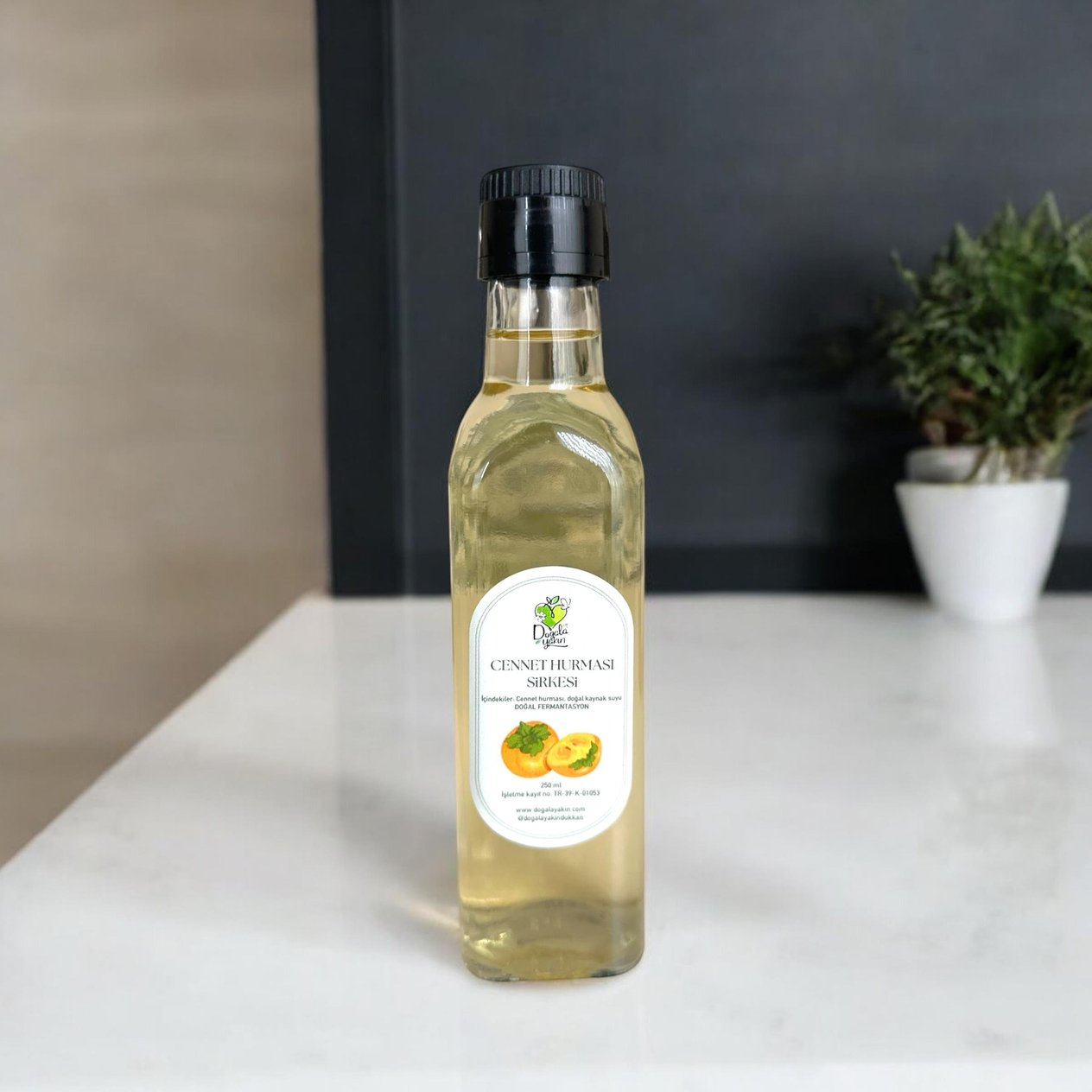 Meşe Fıçıda Cennet Hurması Sirkesi 250ml