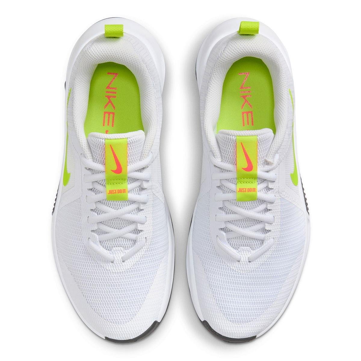 Nike Mc Trainer 3 Kadın Antrenman Ayakkabısı