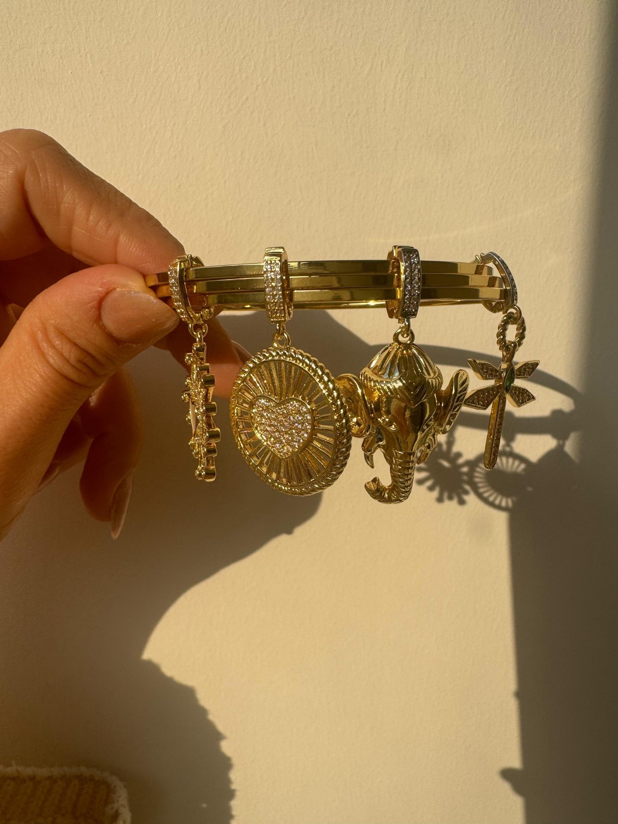 Ajda Charm Taşlı Yıldız