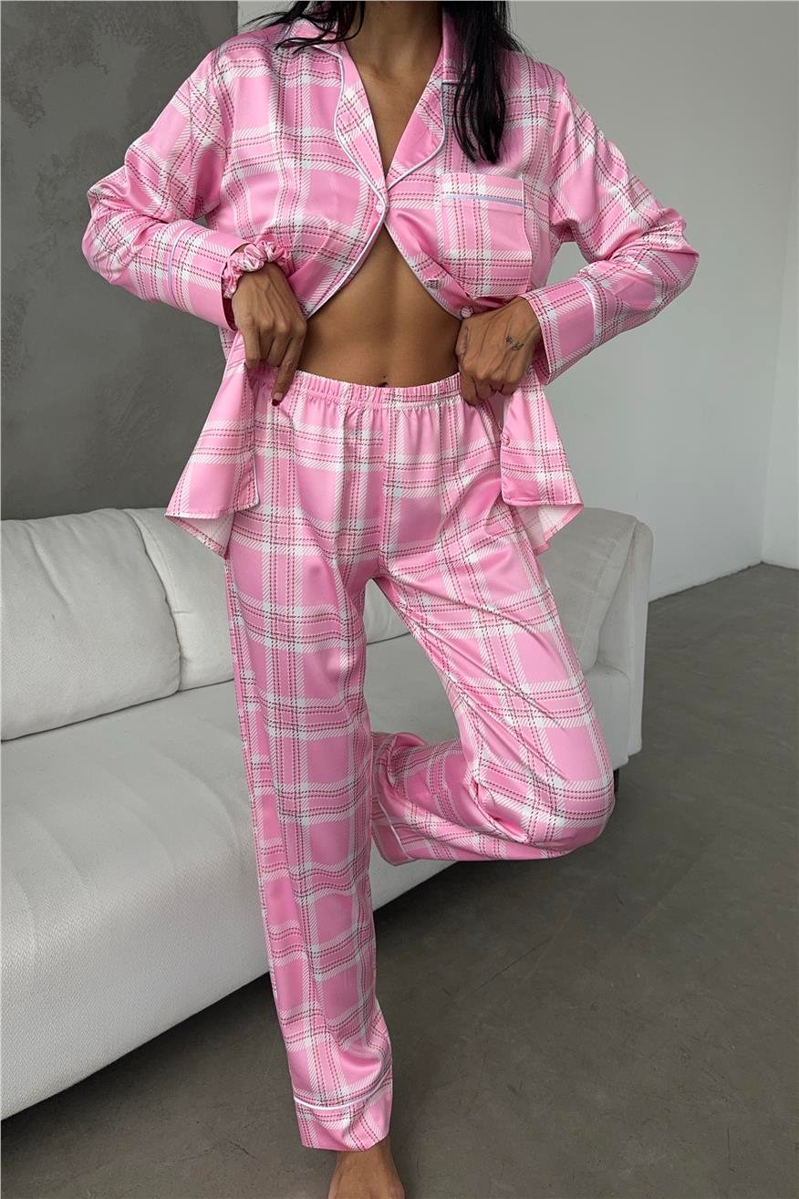 Pudra Ekose Desen Saten Uzun Pijama Takımı