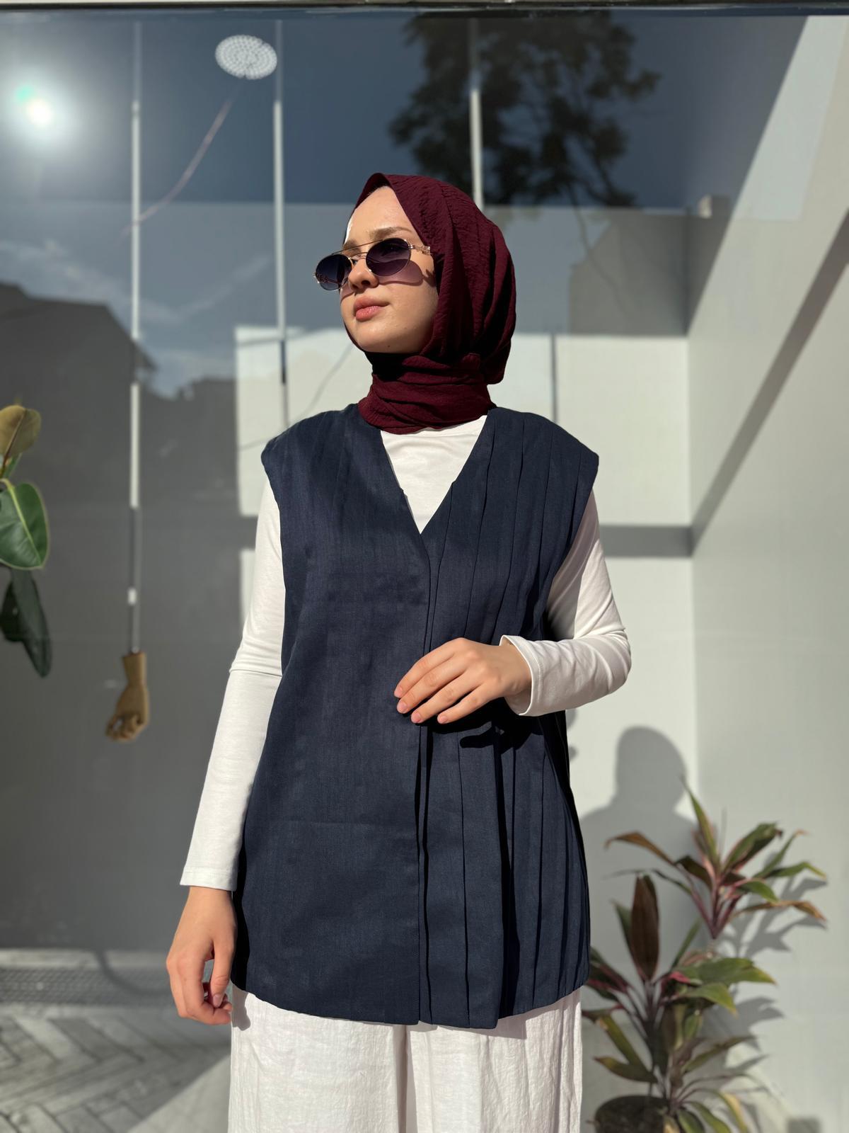 25SS609 Dikiş Detaylı Kadın Serpent Yelek Lacivert