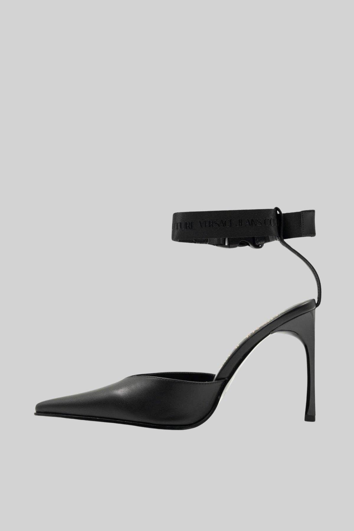 Versace Jeans Couture Kadın Stiletto Topuklu Ayakkabı Siyah