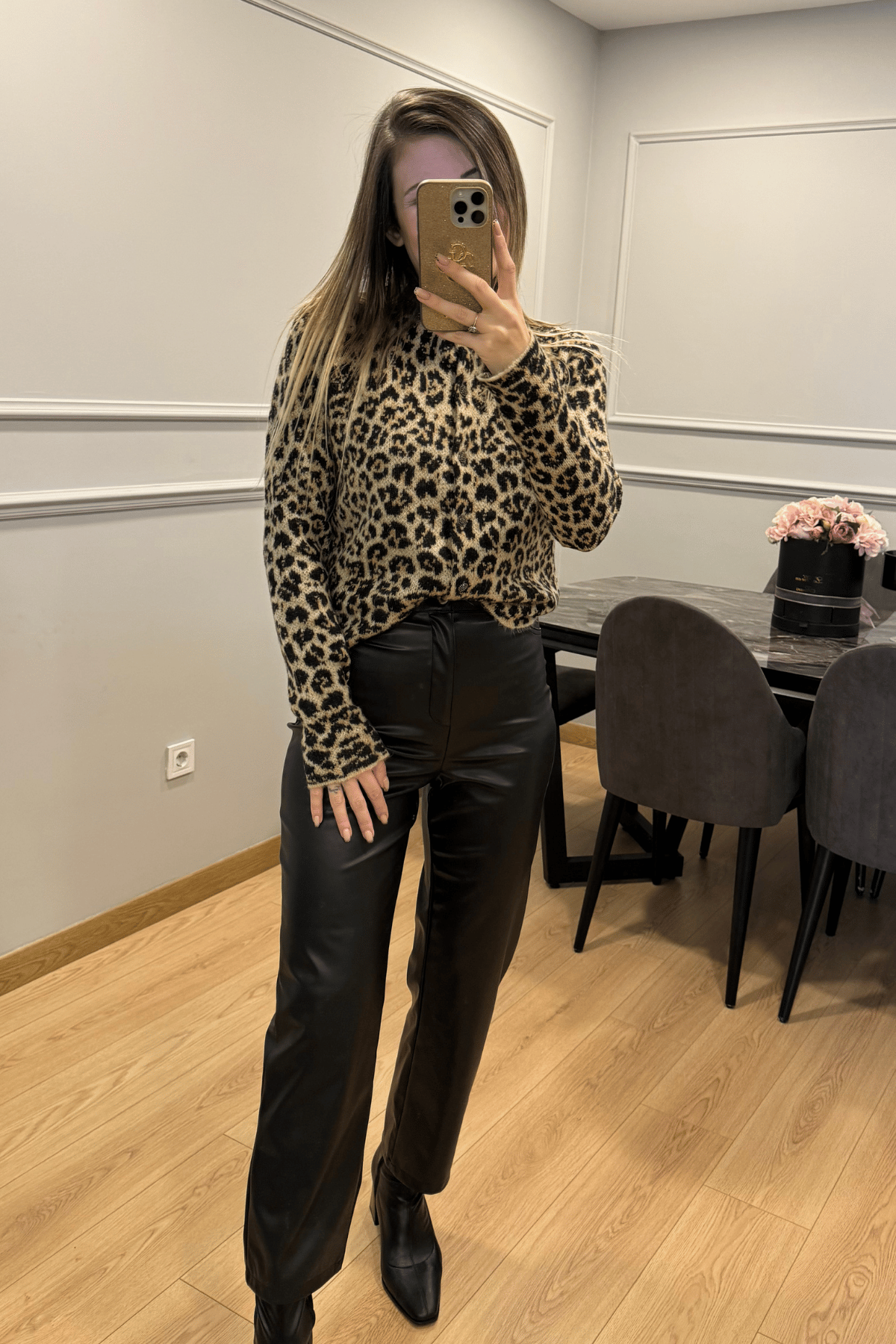 MNG MODEL SİYAH DERİ PANTOLON 