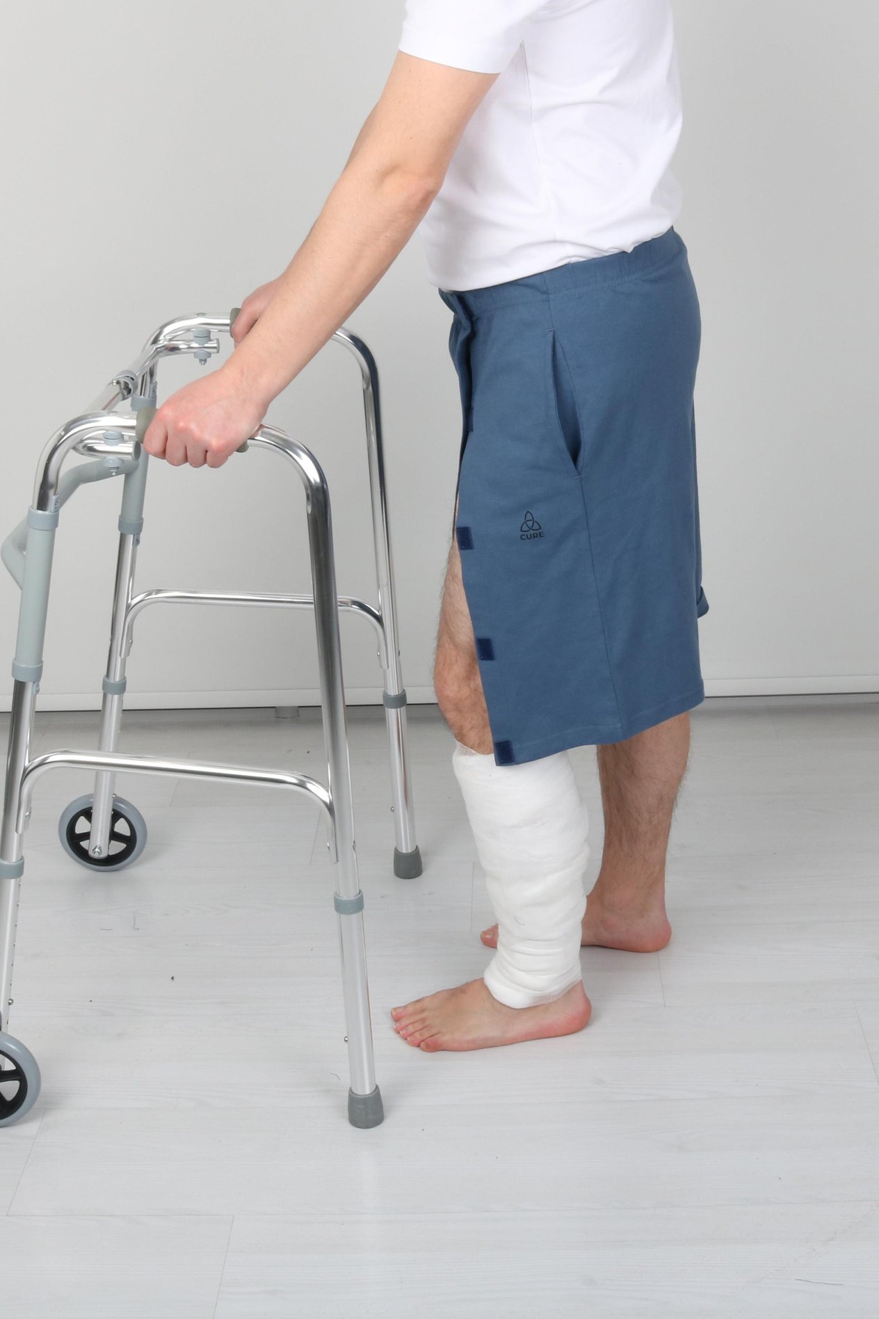 Cure Adaptif Denim Mavi Yatan Hasta Tedavi Ve Bakım Şortu