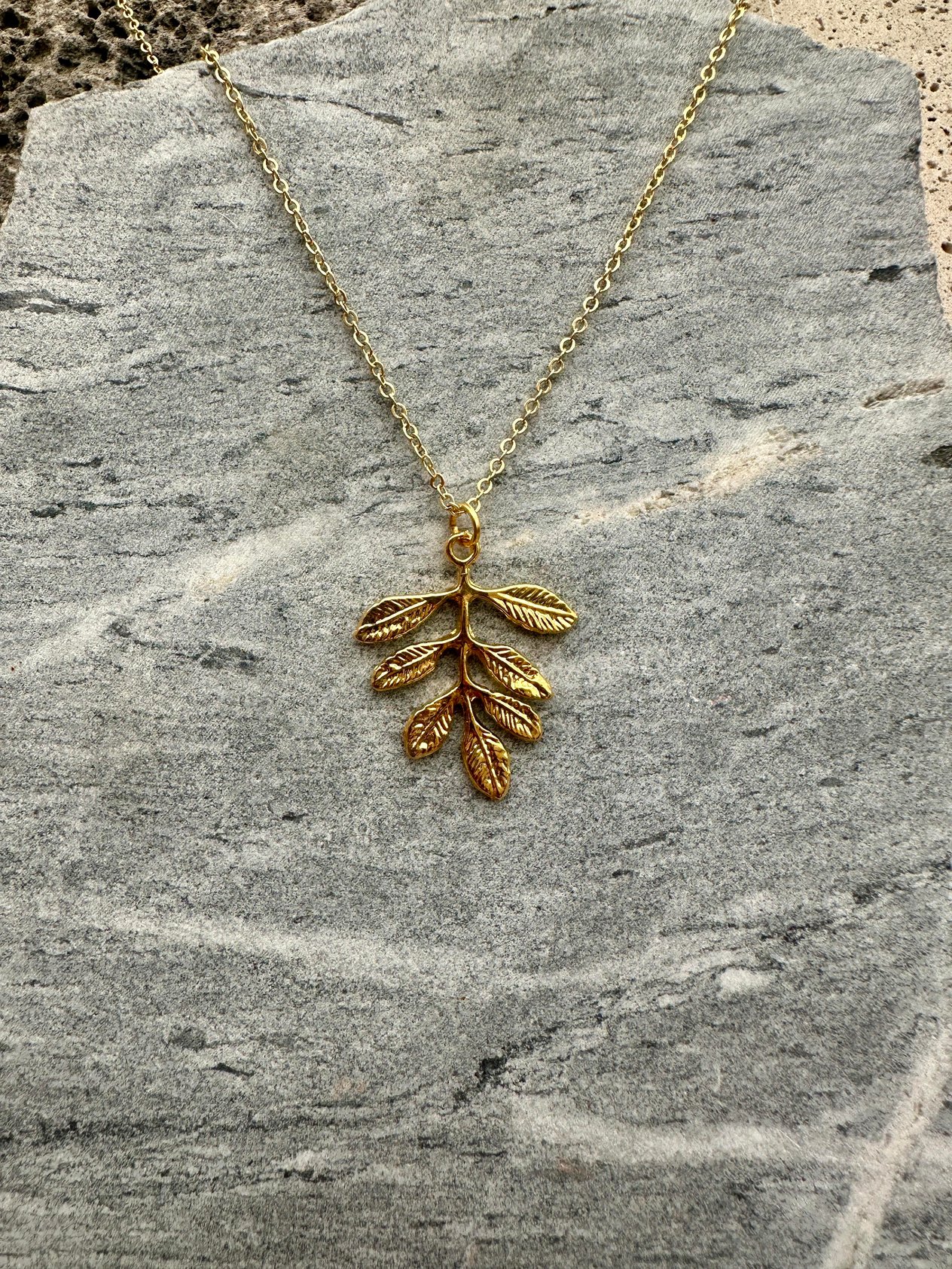 Leaf Kolye