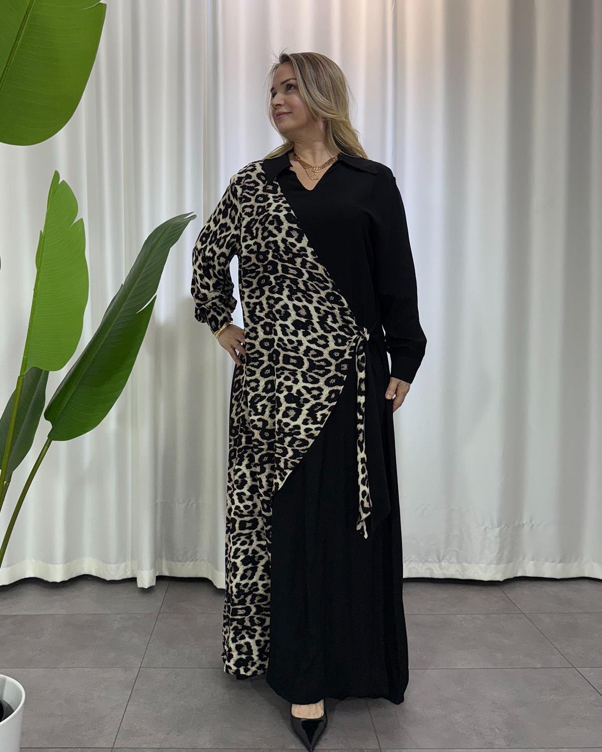 Leopar Detaylı Tasarım Elbise