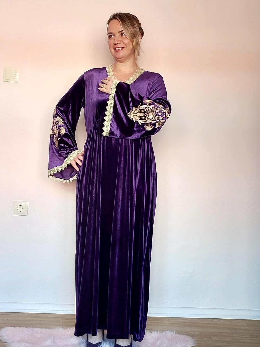 Nakşidil Güpürlü Osmanlı Motif İşlemeli Mor  Elbise