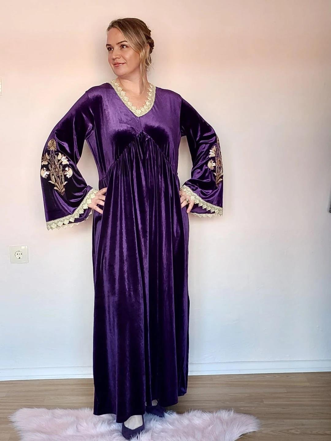 Nakşidil Güpürlü Osmanlı Motif İşlemeli Mor  Elbise