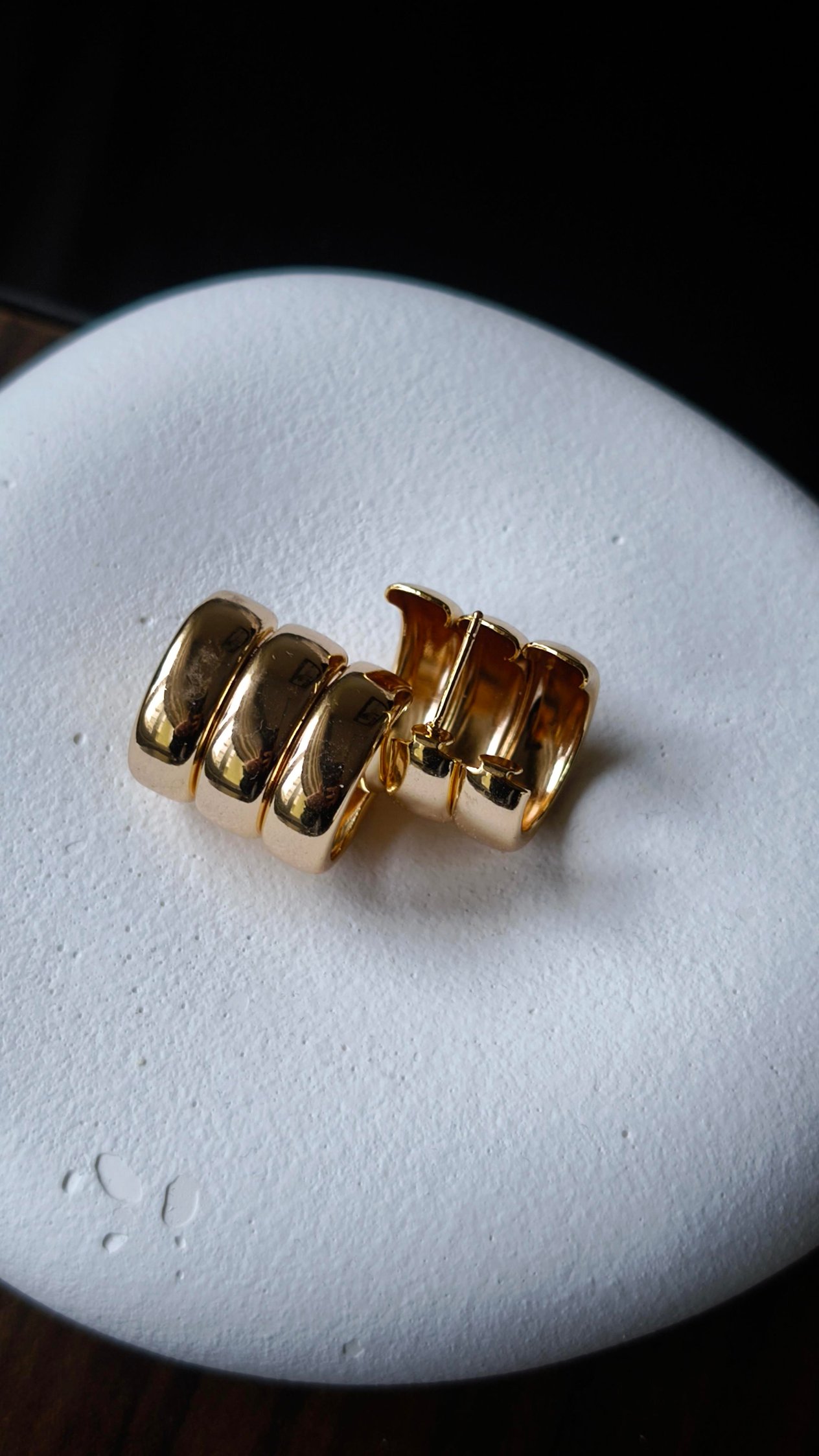 Çoklu Görünüm Gold Küpe