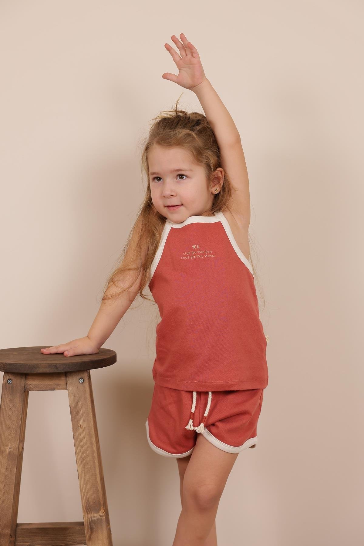 Koyu Turuncu Askılı Şortlu Takım