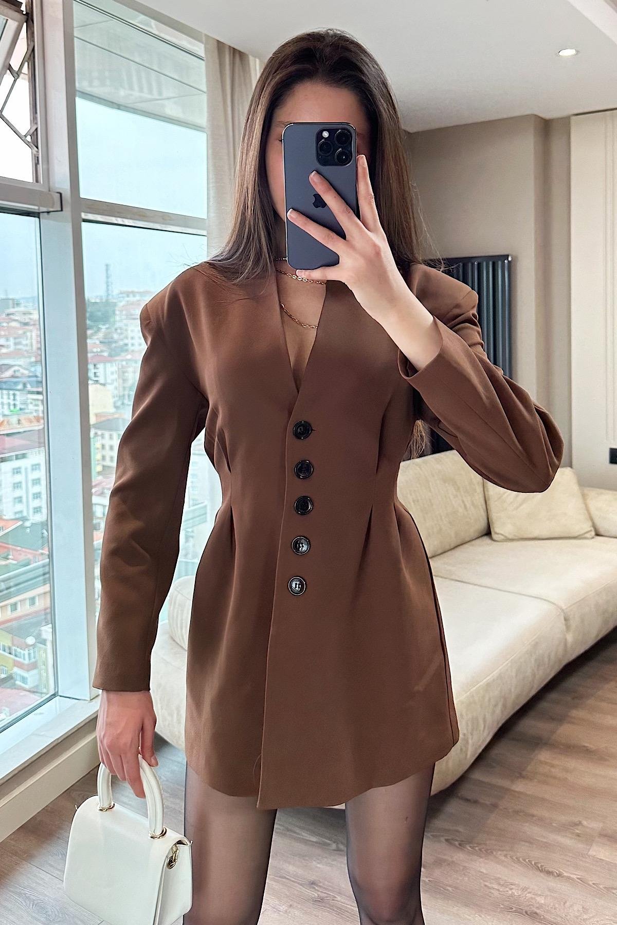 BELDEN OTURTMALI DÜĞMELİ CEKET