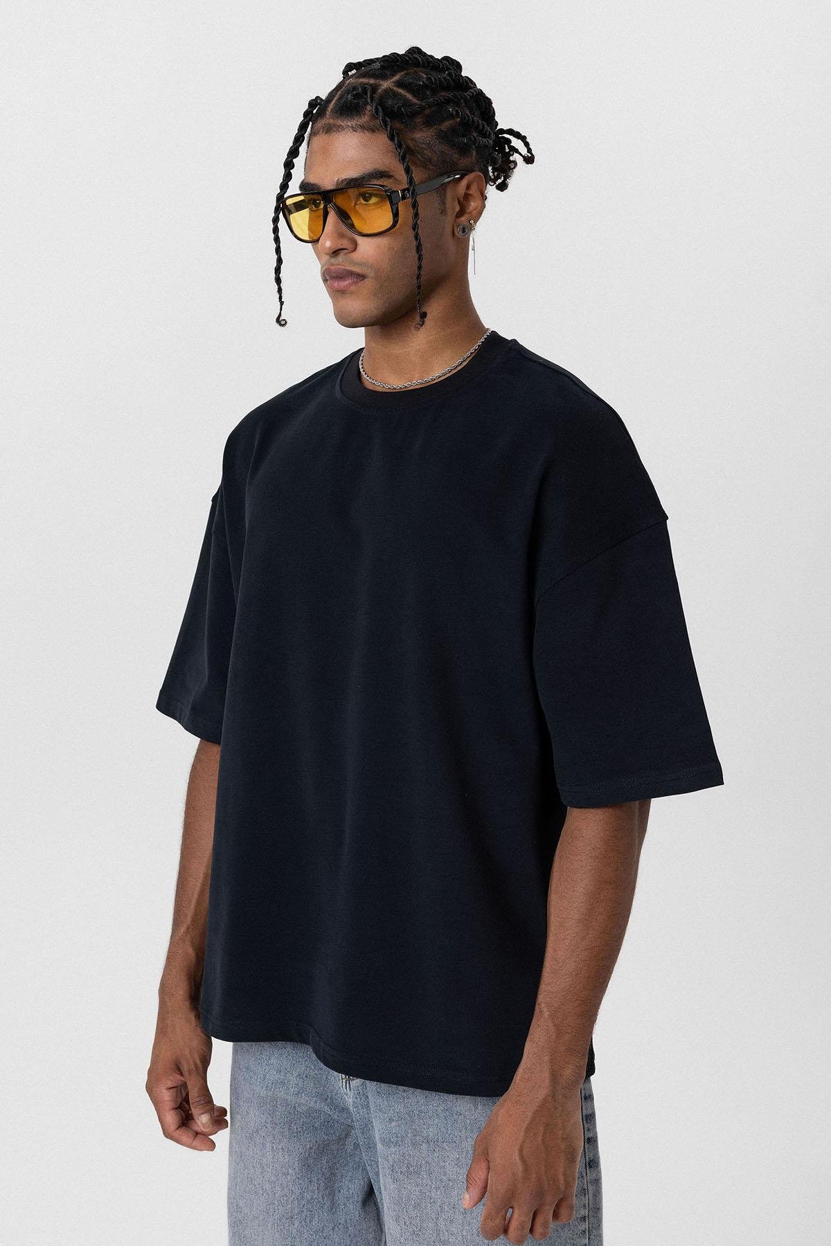 Basic Oversize Bisiklet Yaka Tişört Siyah