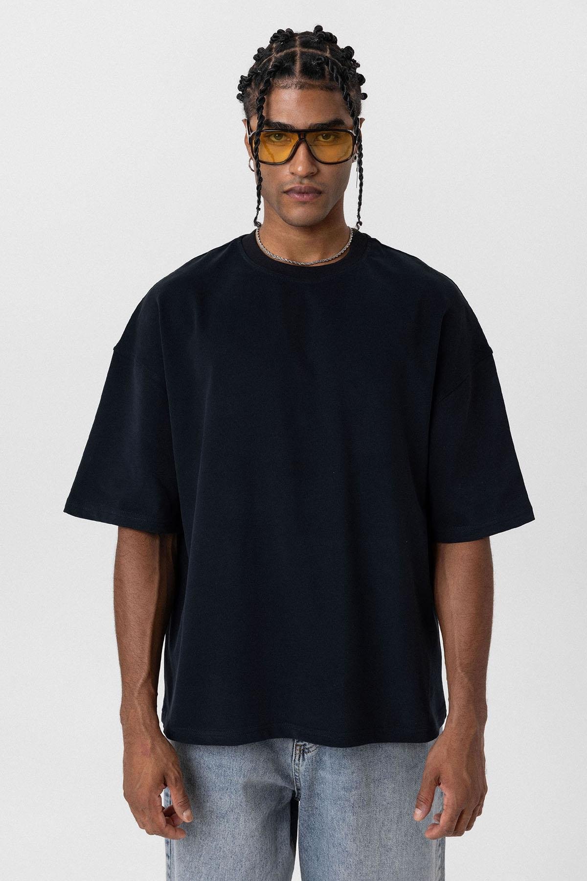 Basic Oversize Bisiklet Yaka Tişört Siyah