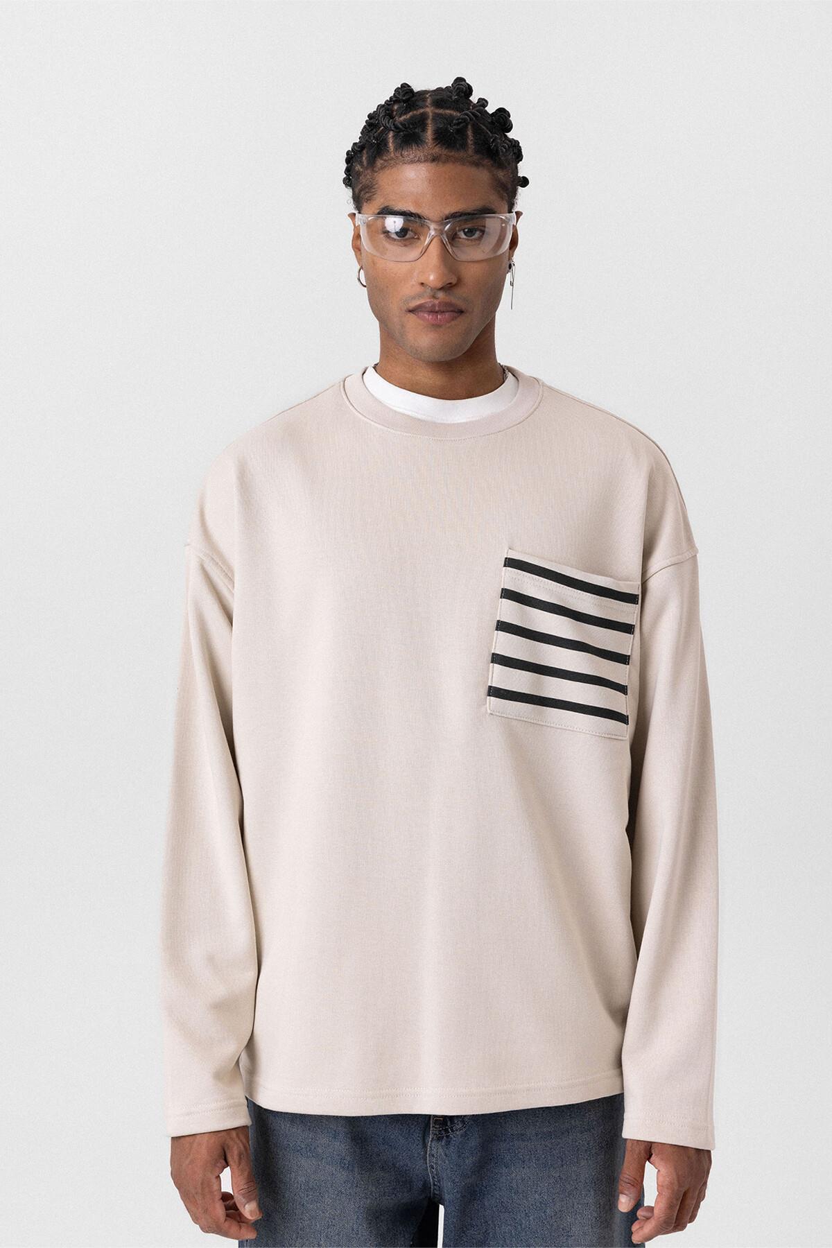 Cep Detaylı Oversize Sweatshirt Taş
