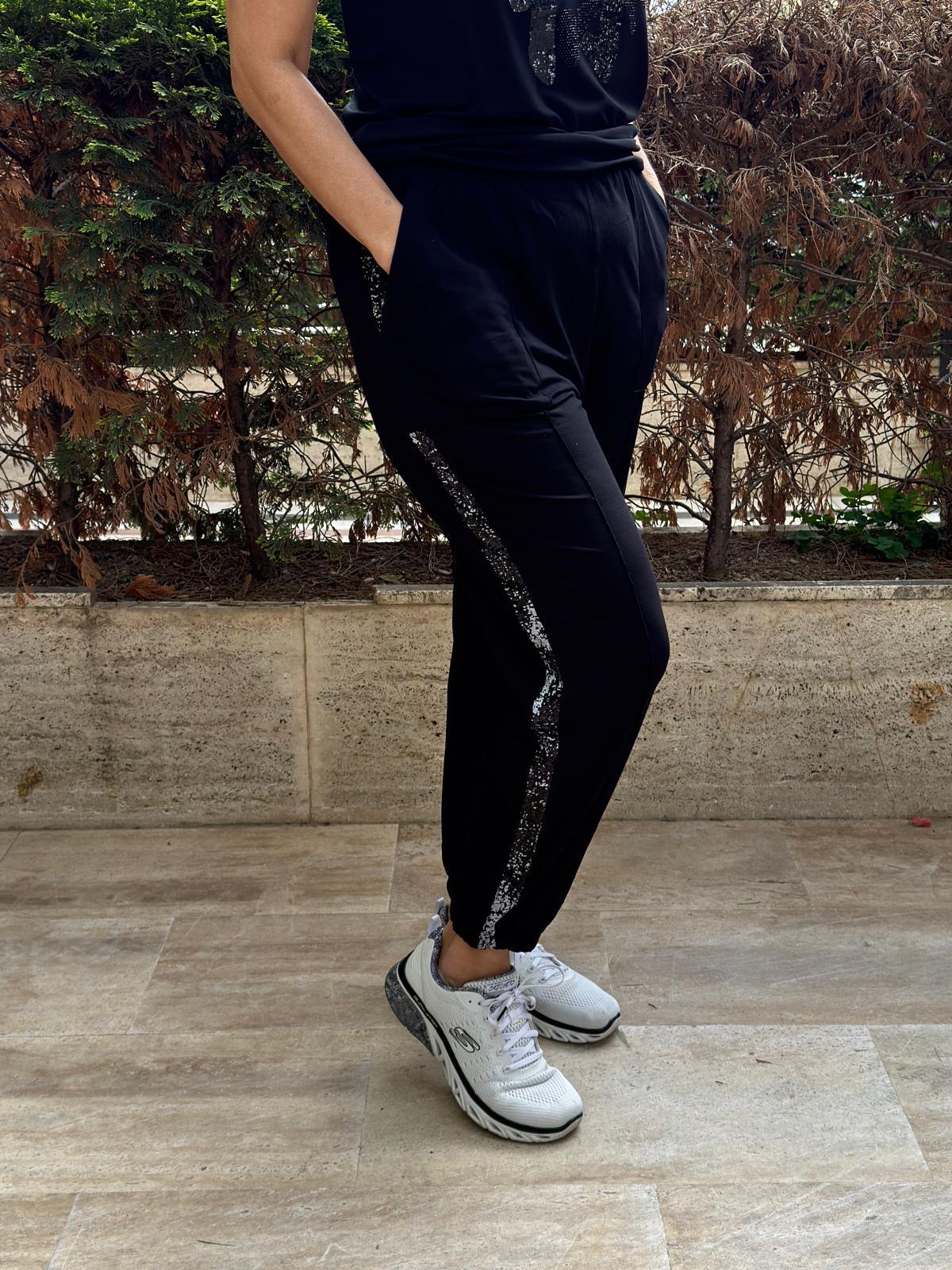Baskı Şeritli Paçası Lastikli Pantolon