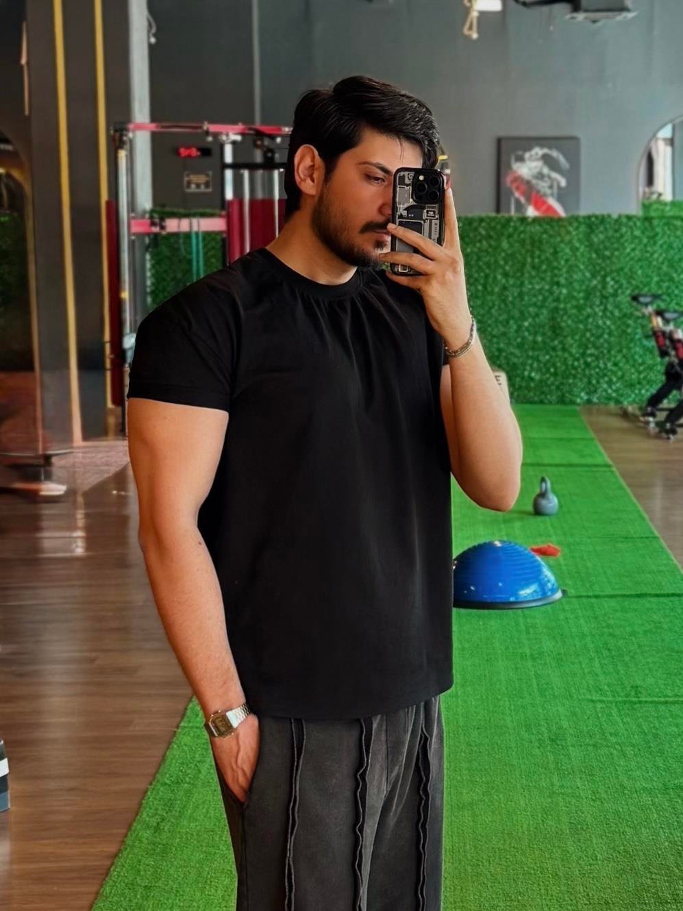 Özel Kesim Kolları Dar Oversize T-shirt / Siyah - BSC03