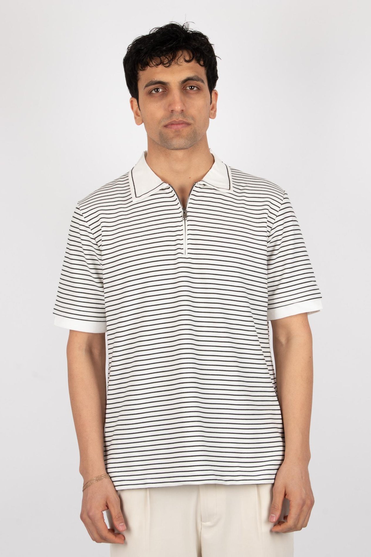 Boğaz fermuarlı polo yaka çizgili tshirt