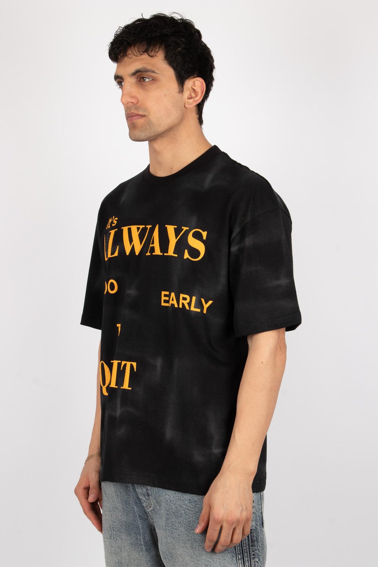 It s almaya top early to yazı baskılı siyah tshirt