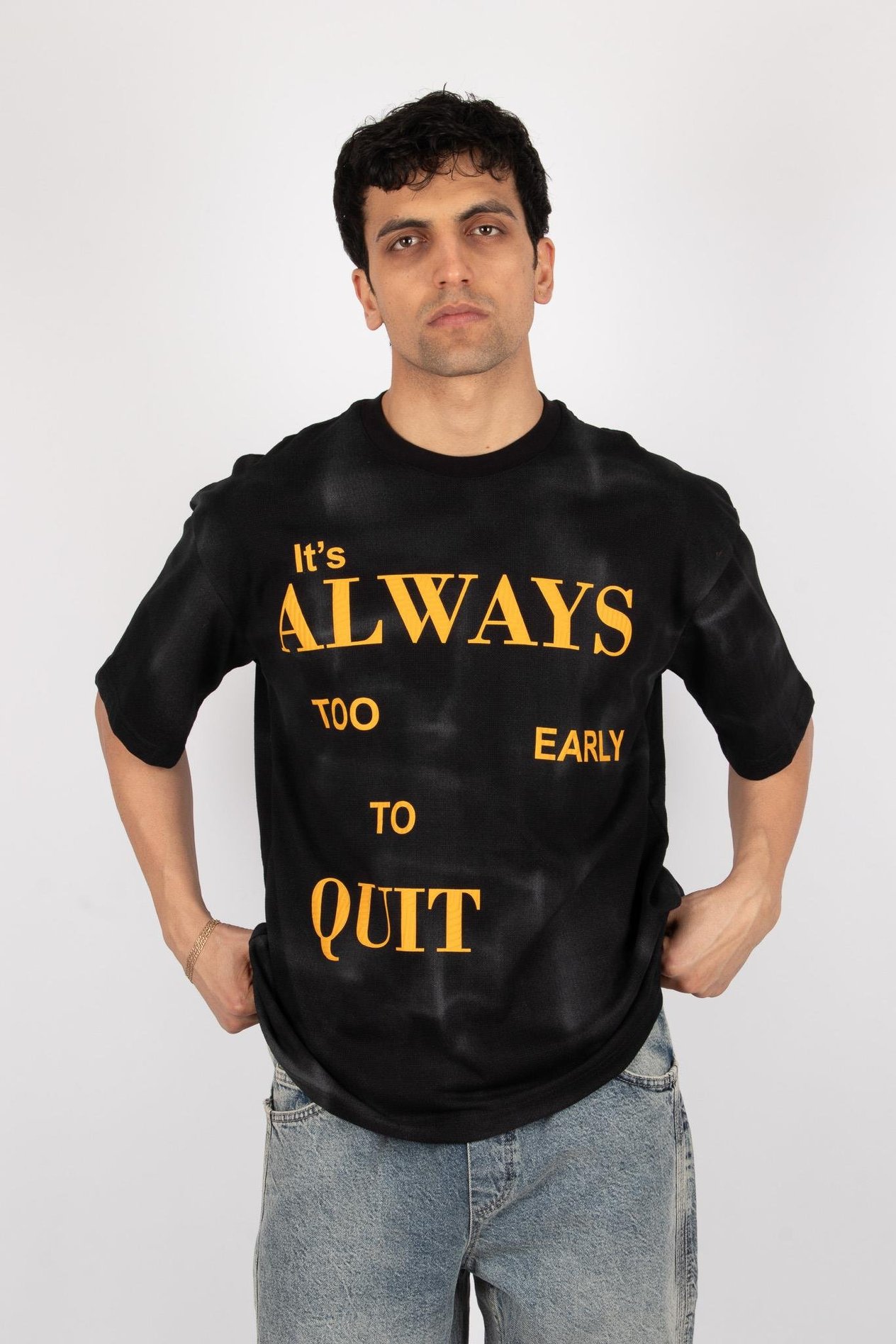 It s almaya top early to yazı baskılı siyah tshirt
