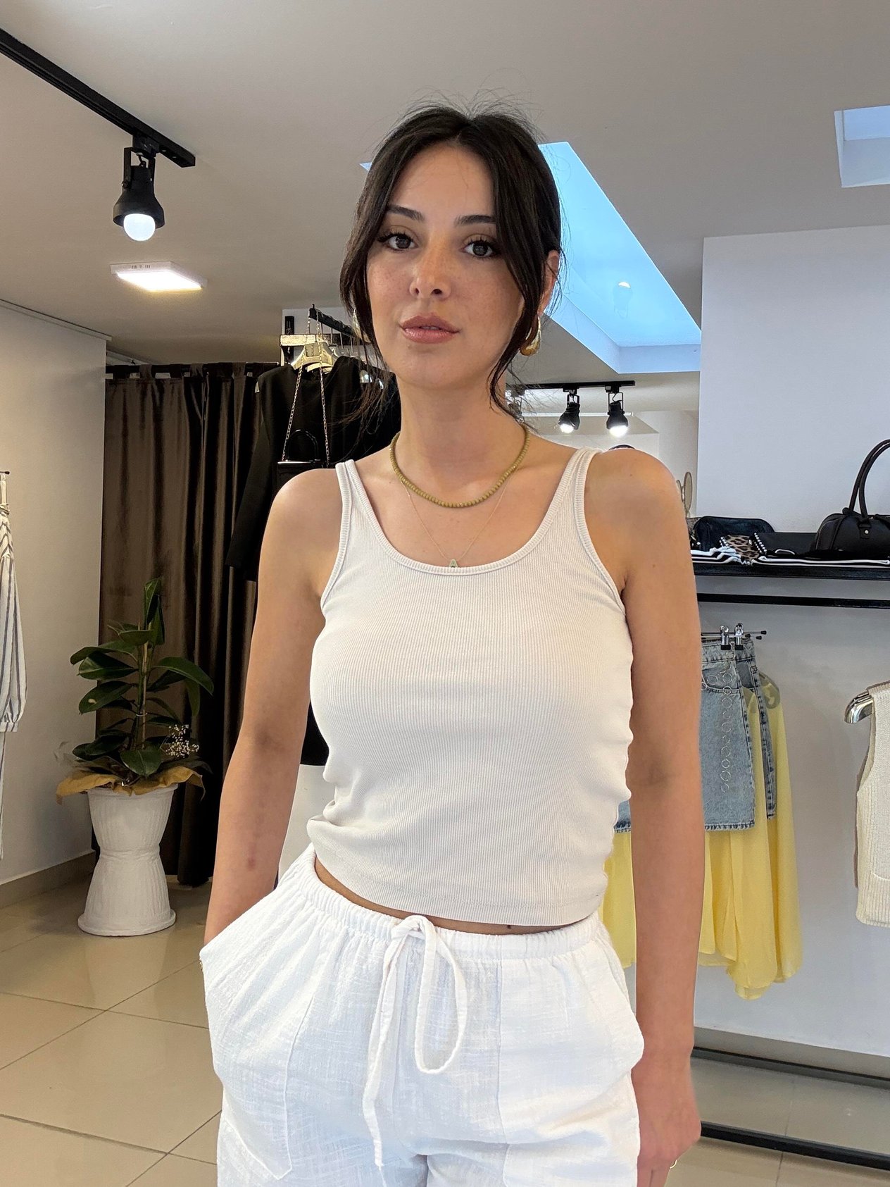 TAŞ OYUK YAKA FİTİLLİ ATLET