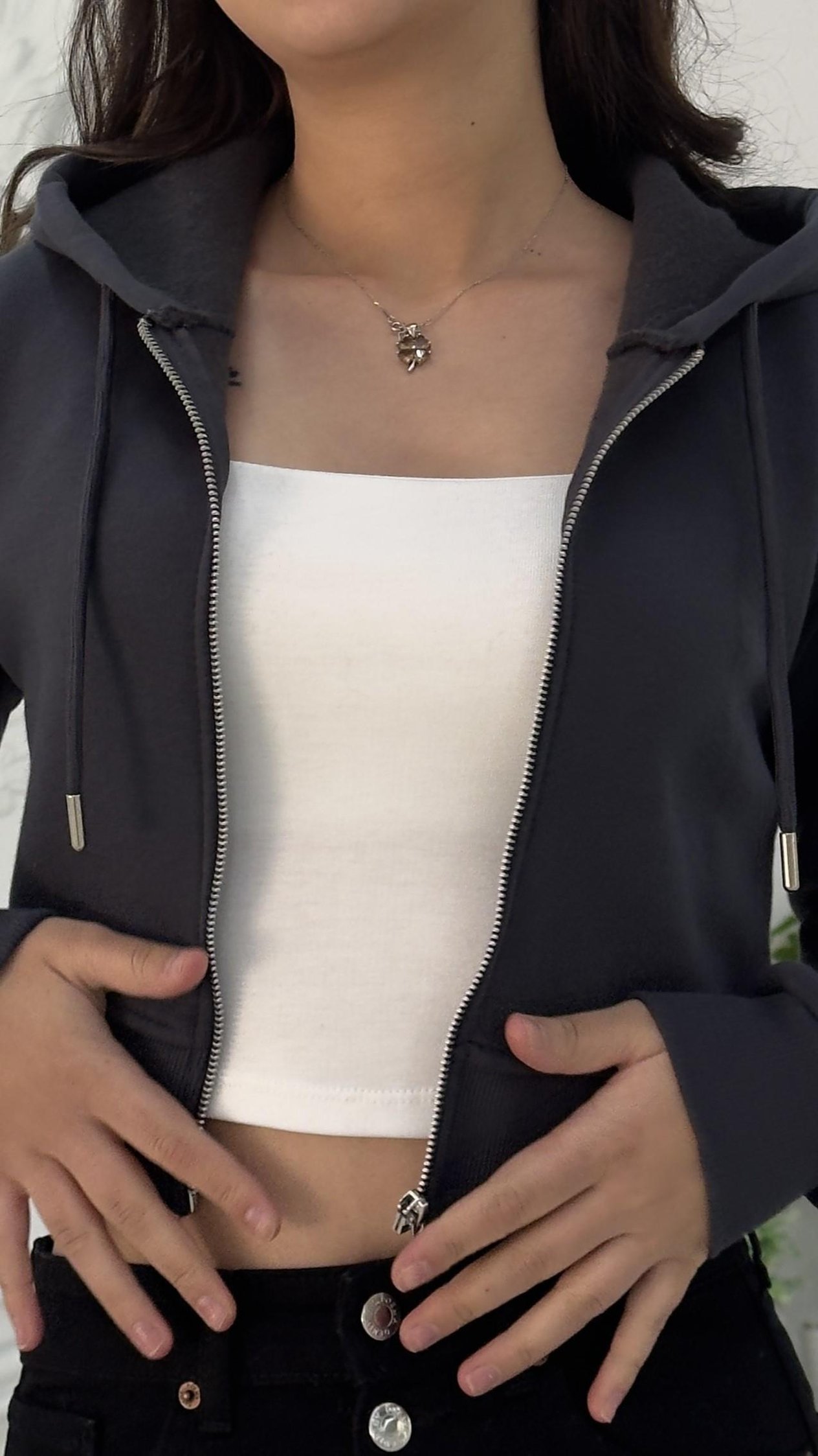 Fermuarlı Kapşonlu Crop Sweat