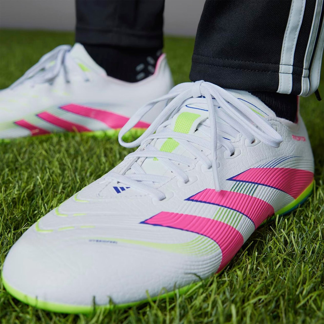 ADIDAS ID1330 PREDATOR LEAGUE FG/MG