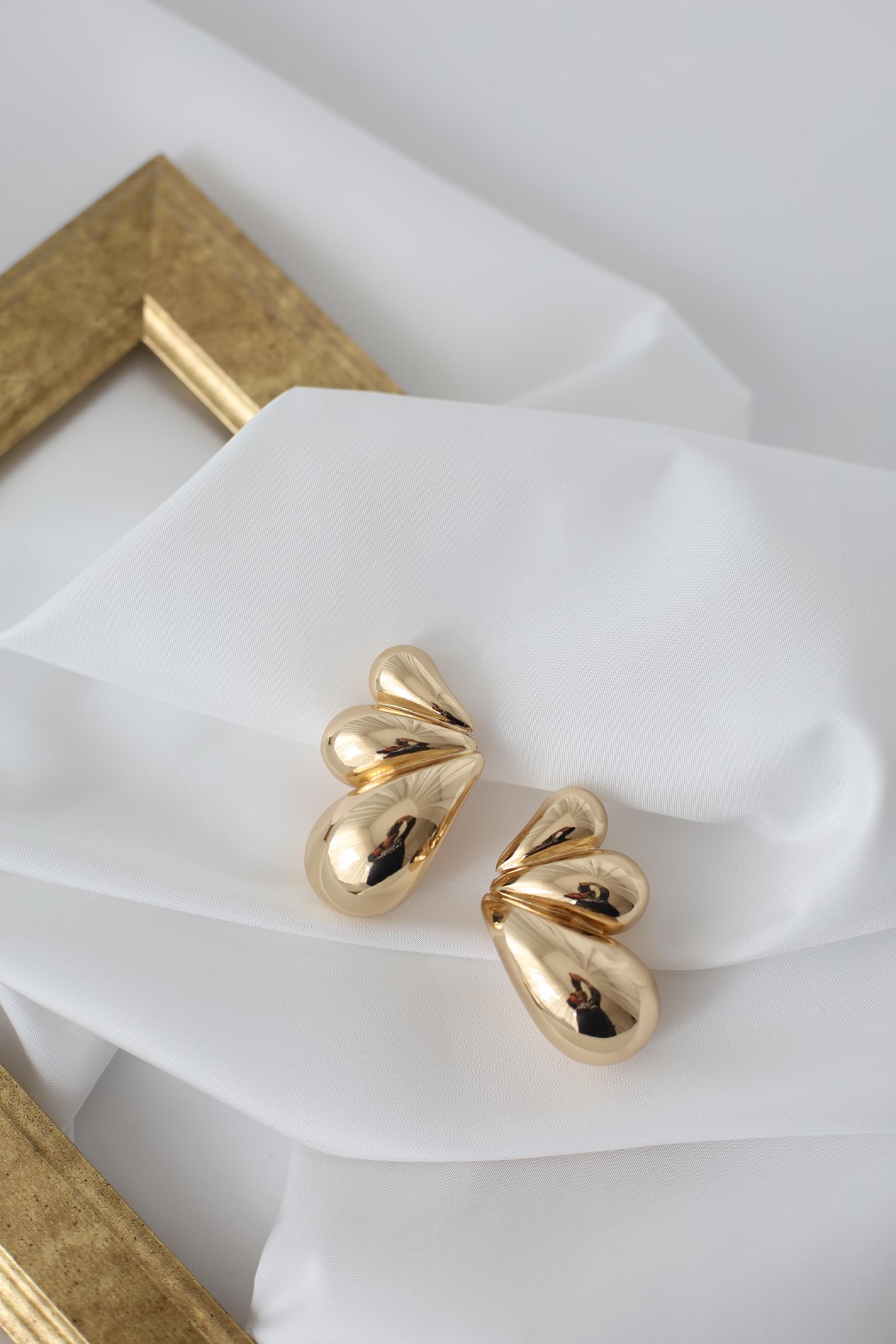 Gold Büyük Küpe