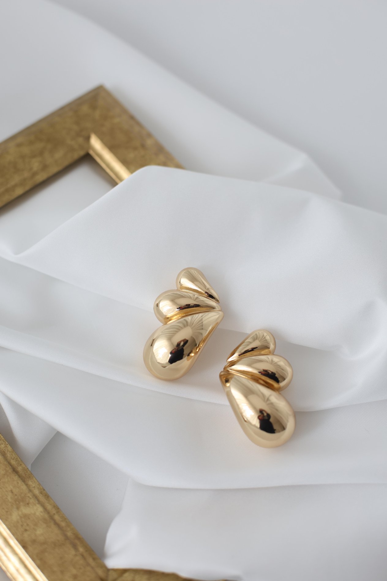 Gold Büyük Küpe