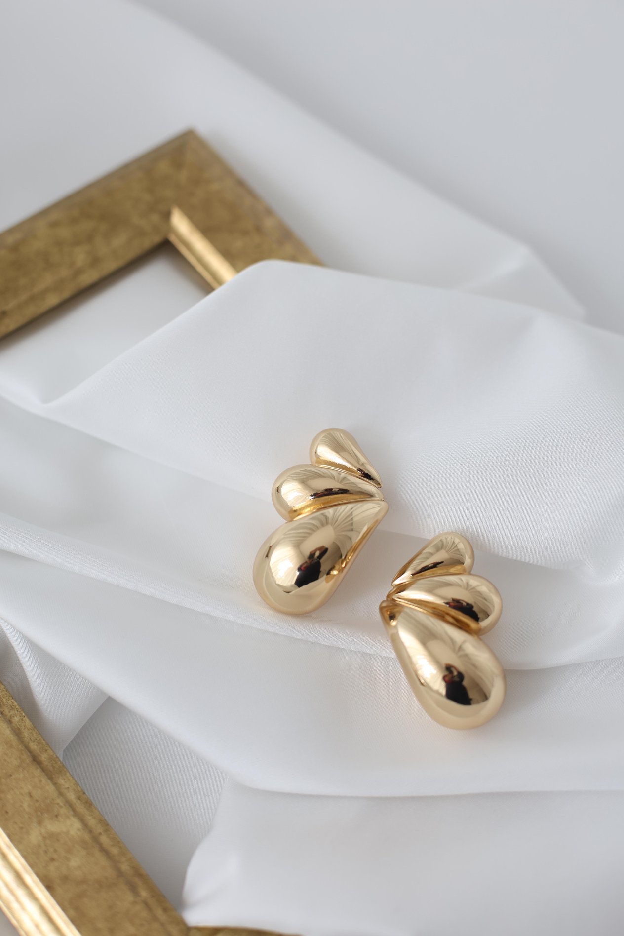 Gold Büyük Küpe