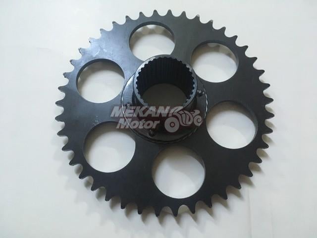 REAR CHAINWHEEL COMPLETE IZH PLANETA
