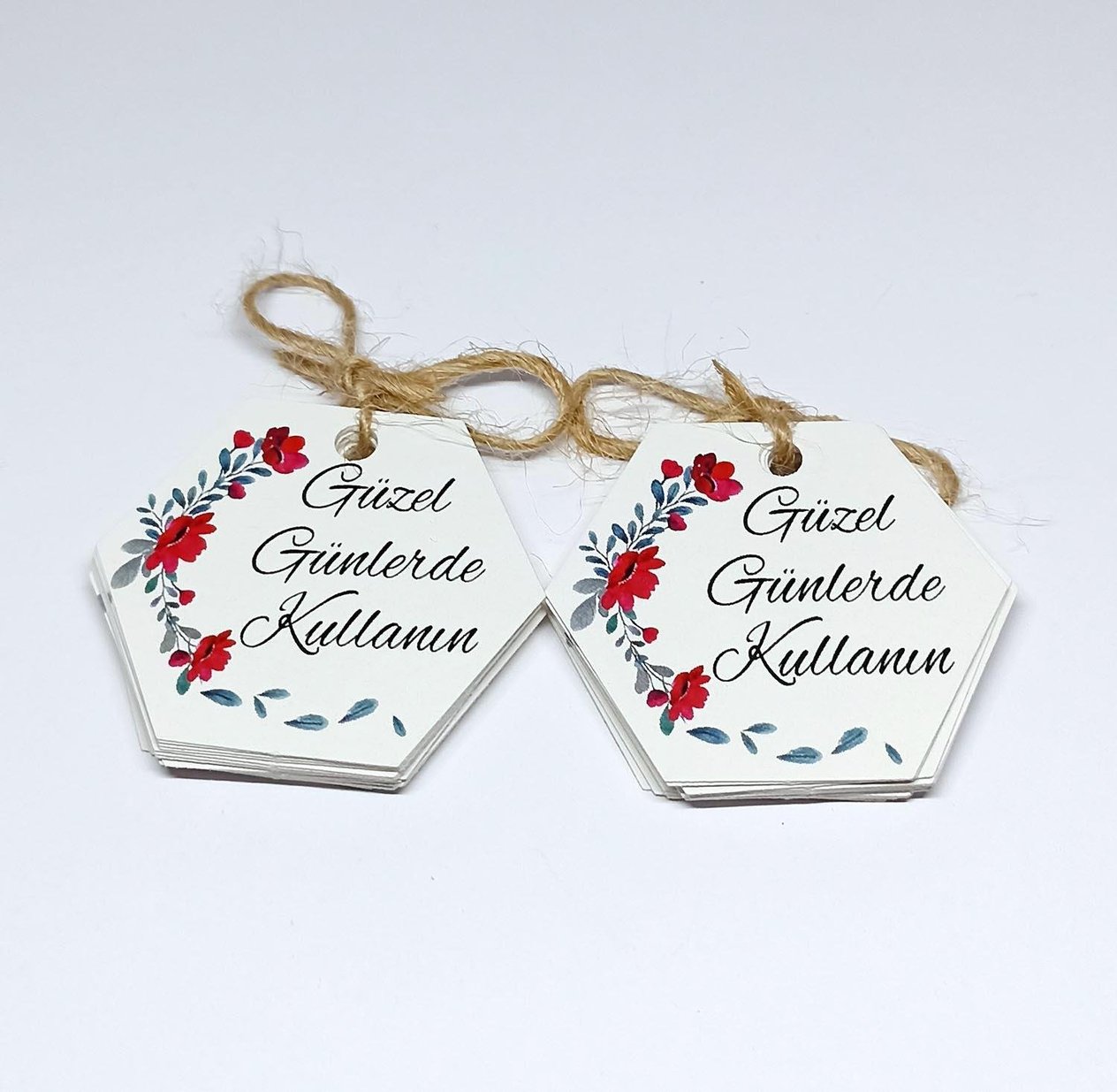 Altıgen Şeklinde "güzel Günlerde Kullanın" Baskılı Kraft Ve Beyaz Seçenekli 50 Adet Kart (4,2x5cm)