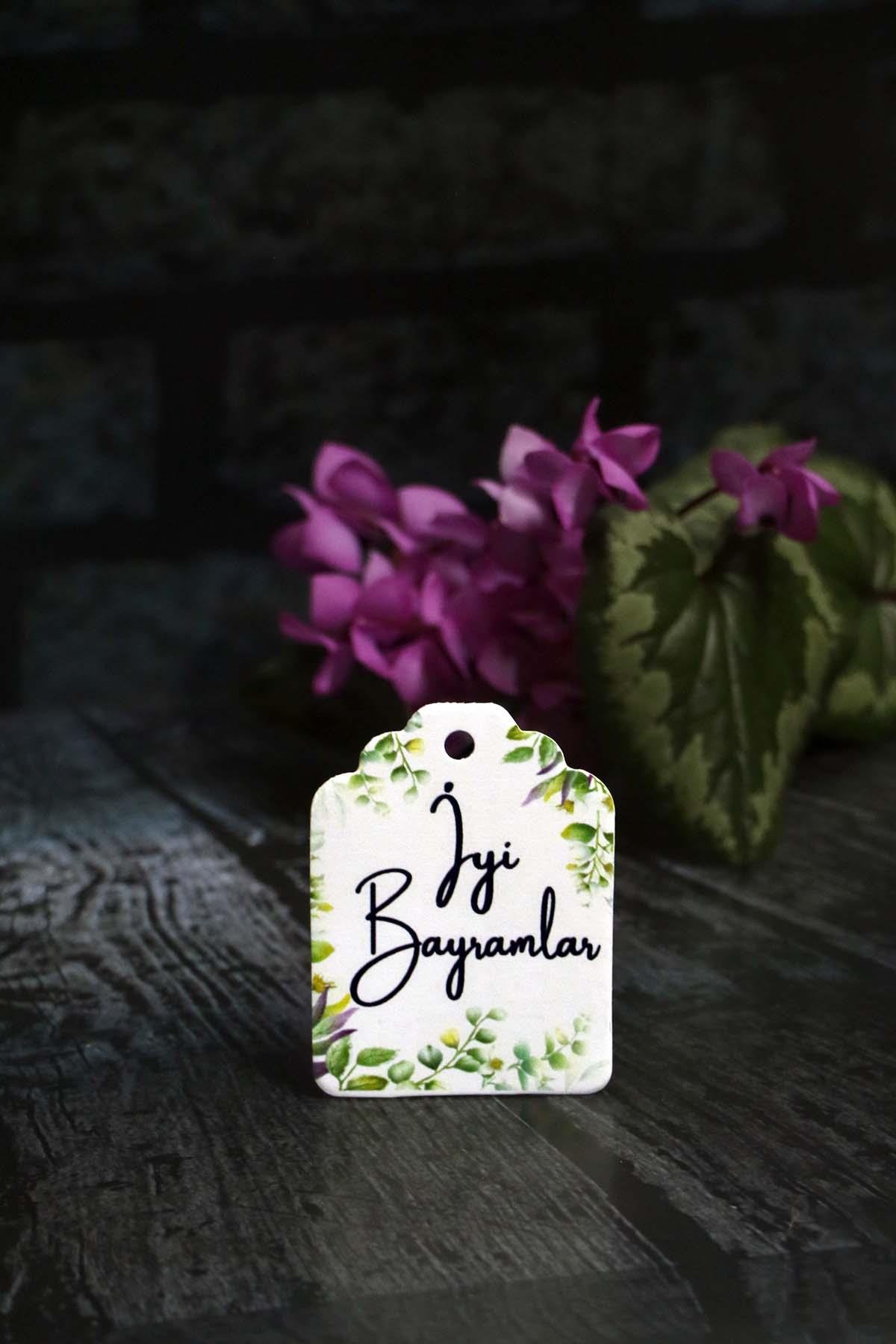 Bayram etiketi - İyi Bayramlar baskılı - 50 adet yaprak baskılı Bayram Etiketi (4.5 x 6 cm)