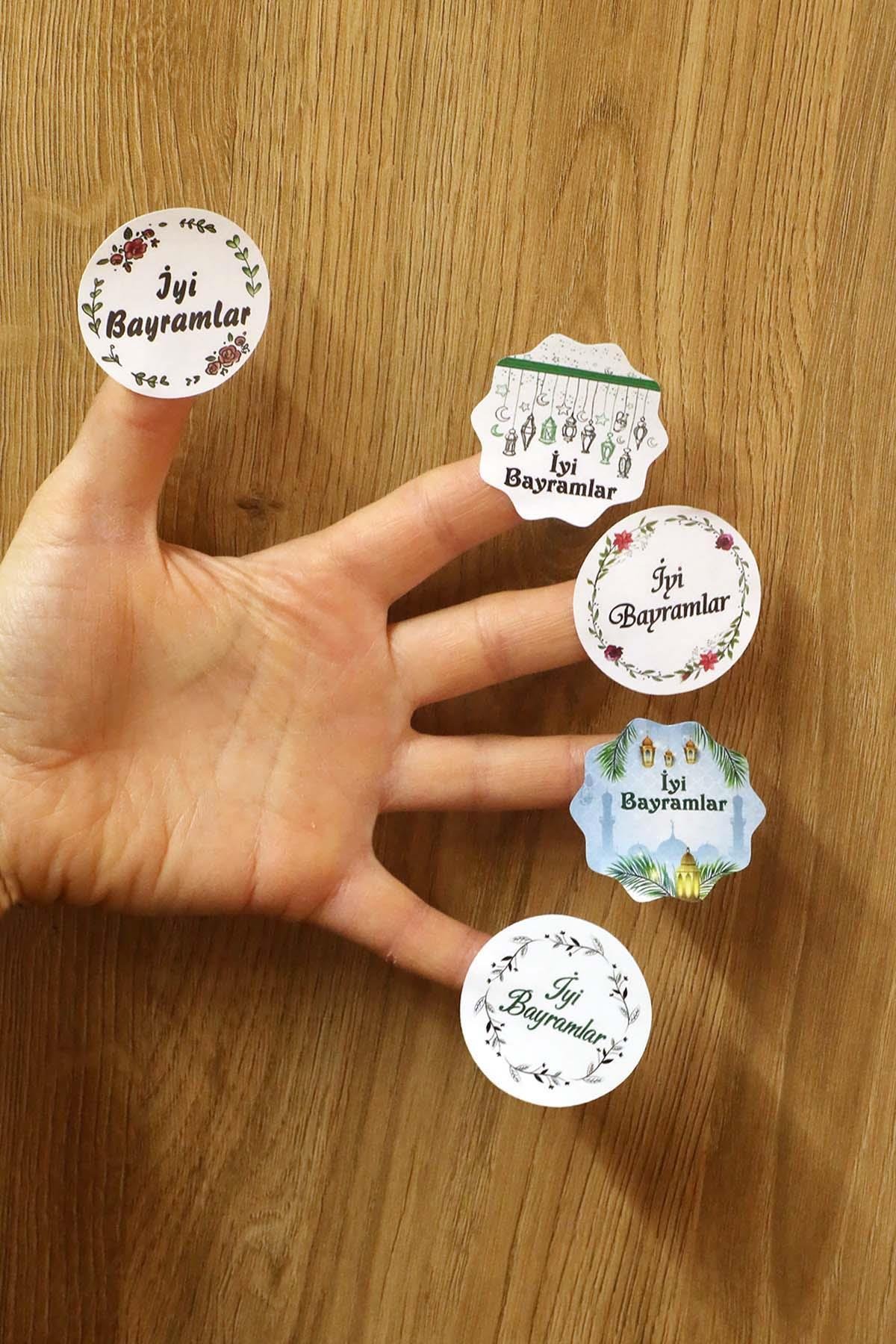 Bayram etiketi - İyi Bayramlar baskılı - 70 adet (4,5 cm)