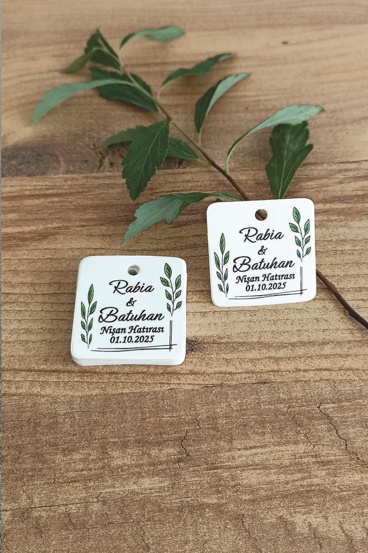 Yaprak Baskili etiket  / Nisan-Kina- Nikah Etiketi / 100 Adet  4 CM kare natural etiket