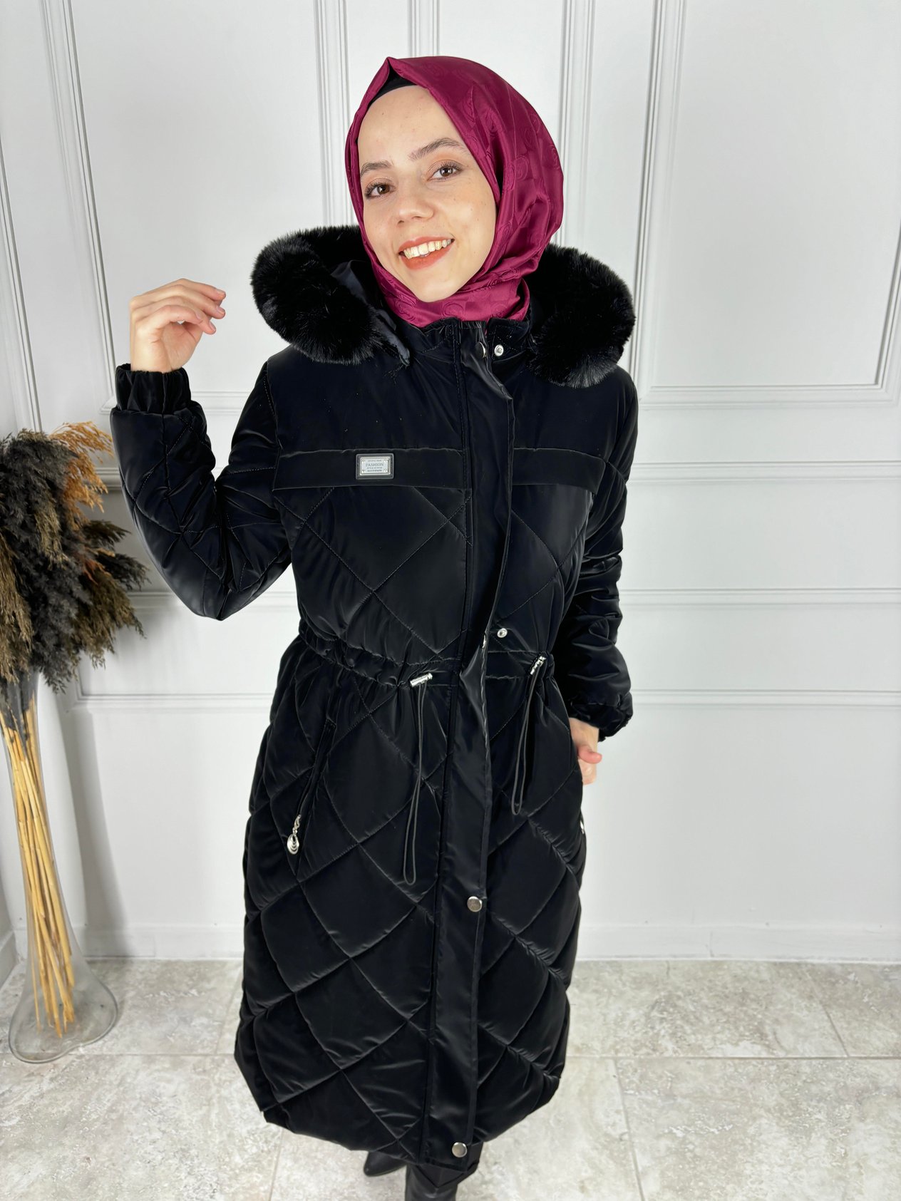 KAPÜŞONLU KISA NOVA MONT SİYAH