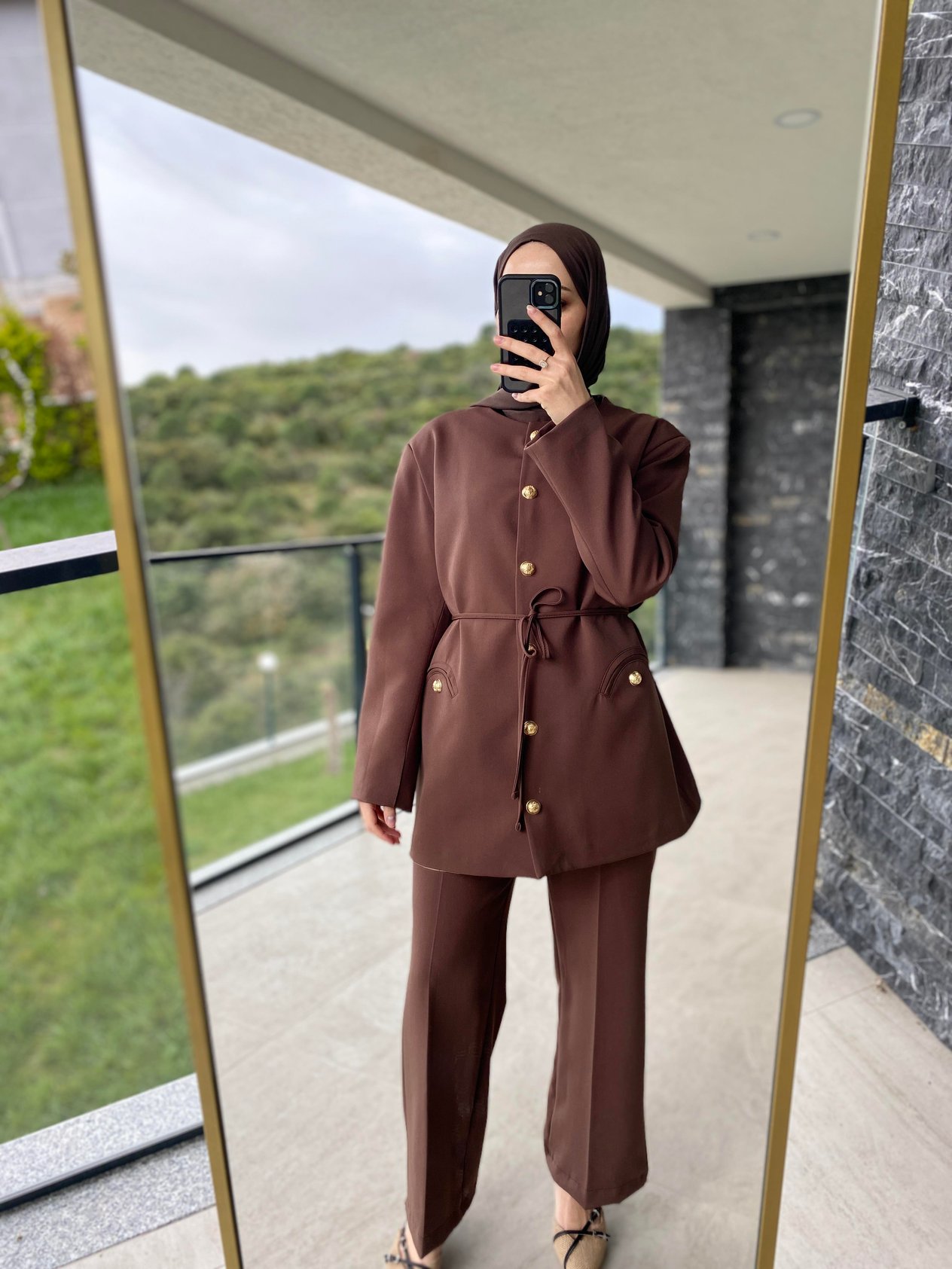 Peri Gold Düğme Detaylı Takım