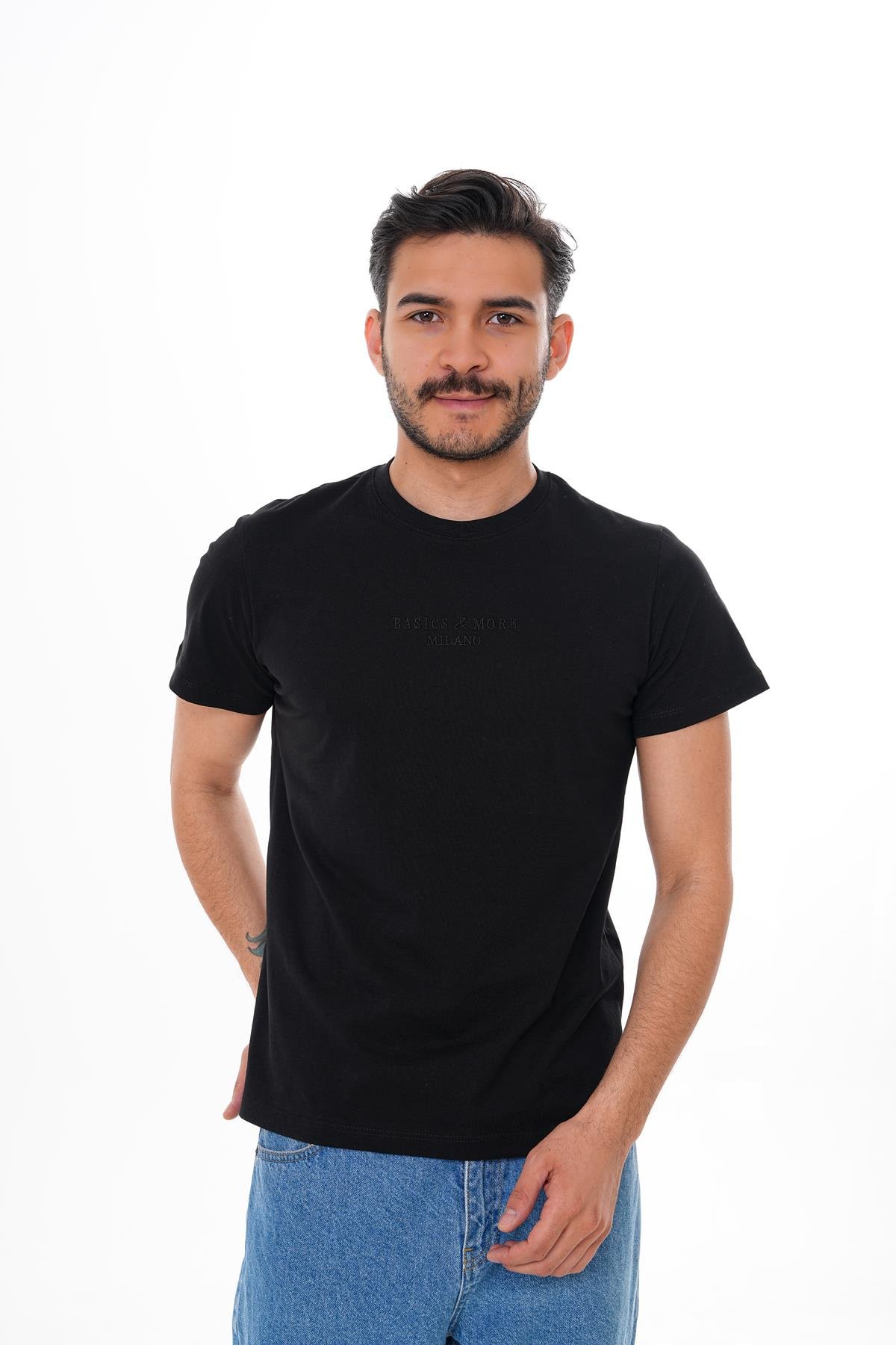 Basics&More Erkek %100 Pamuklu Nakışlı Siyah Bisiklet Yaka Tişört – Rahat ve Modern Tasarım 20802